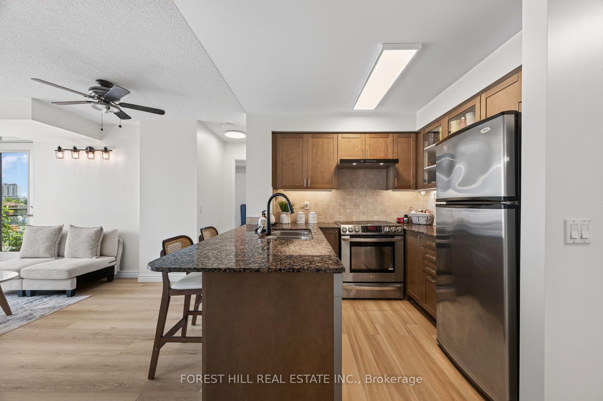 Photo 6 of Unit 407, 350 Red Maple Road, Richmond Hill, Langstaff — HOMEH