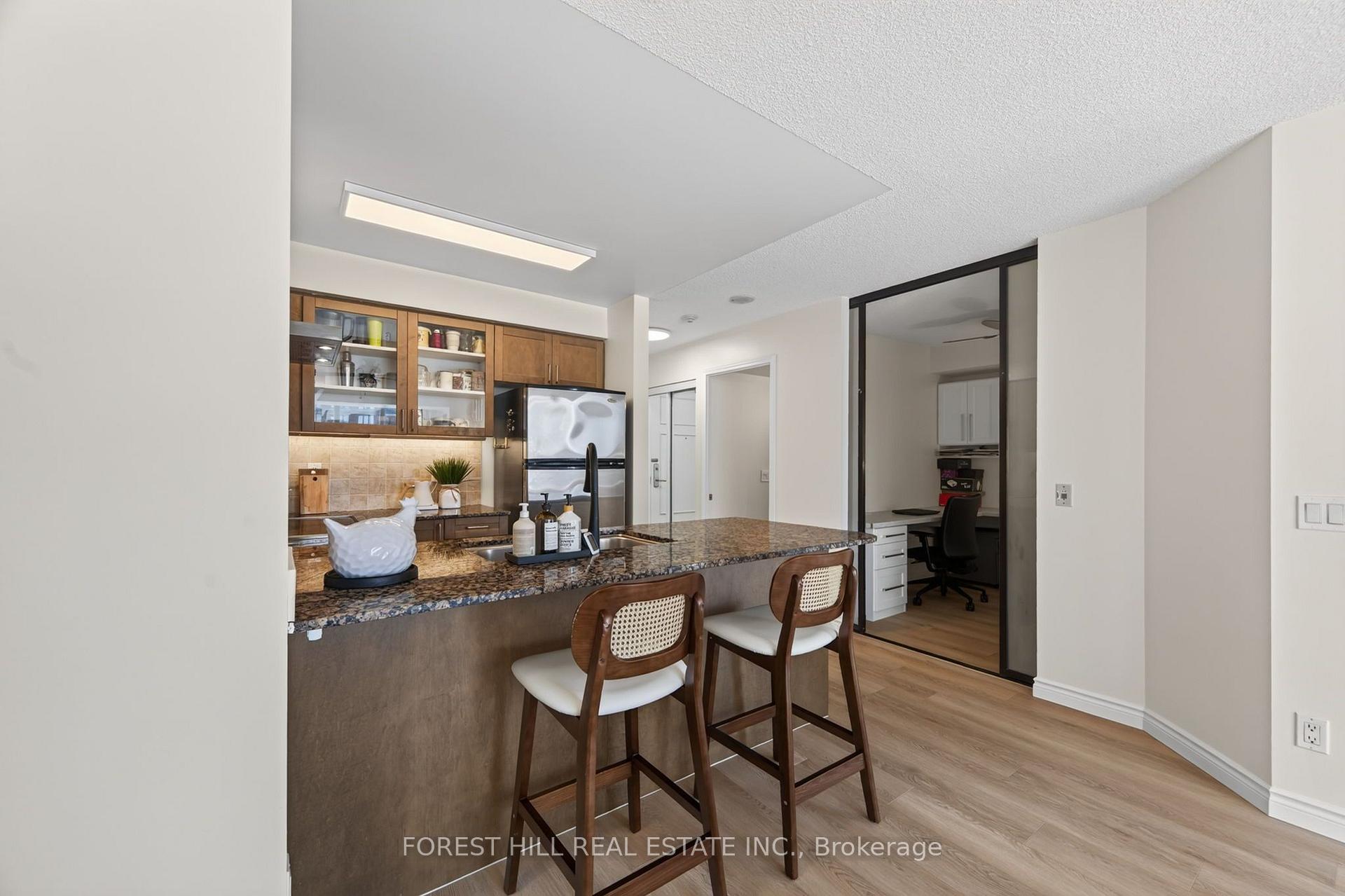 Photo 9 of Unit 407, 350 Red Maple Road, Richmond Hill, Langstaff — HOMEH