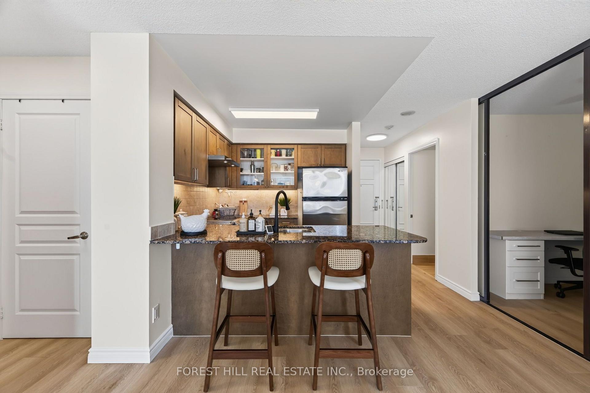 Photo 10 of Unit 407, 350 Red Maple Road, Richmond Hill, Langstaff — HOMEH