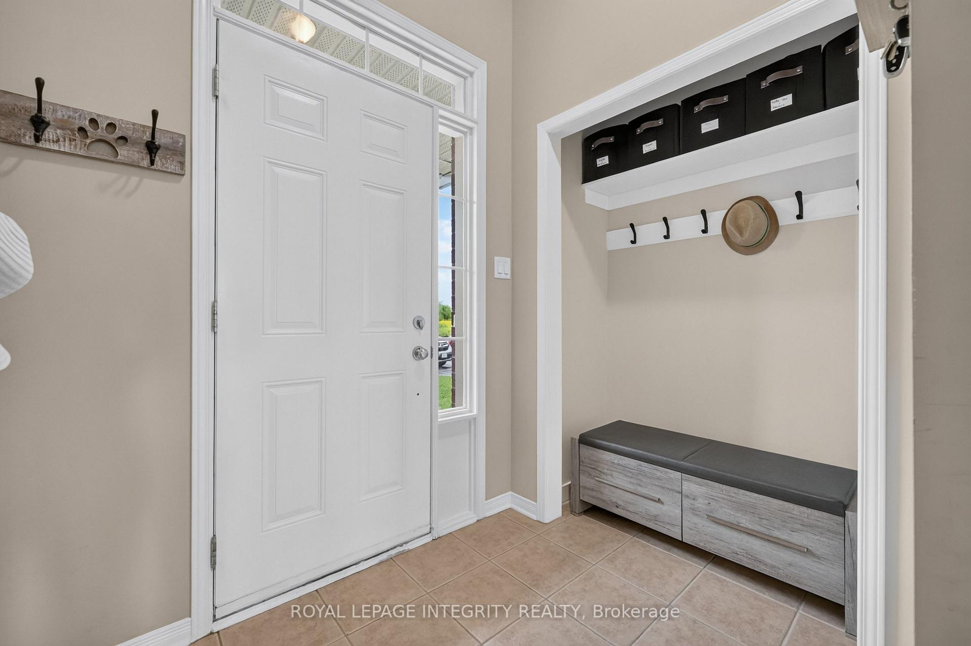 Photo 3 of 1764 Plainridge Crescent, Ottawa, Notting Hill/Summerside — HOMEH