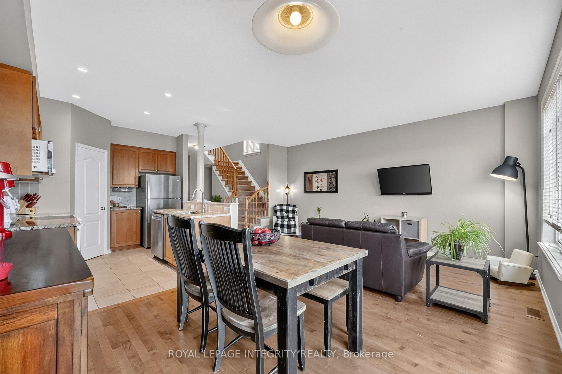 Photo 12 of 1764 Plainridge Crescent, Ottawa, Notting Hill/Summerside — HOMEH