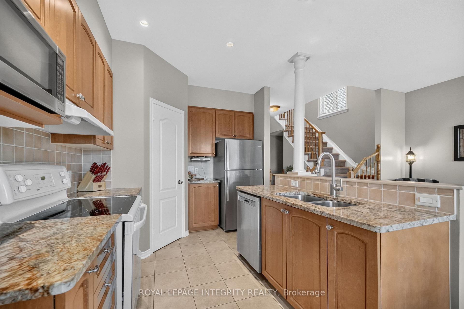 Photo 14 of 1764 Plainridge Crescent, Ottawa, Notting Hill/Summerside — HOMEH