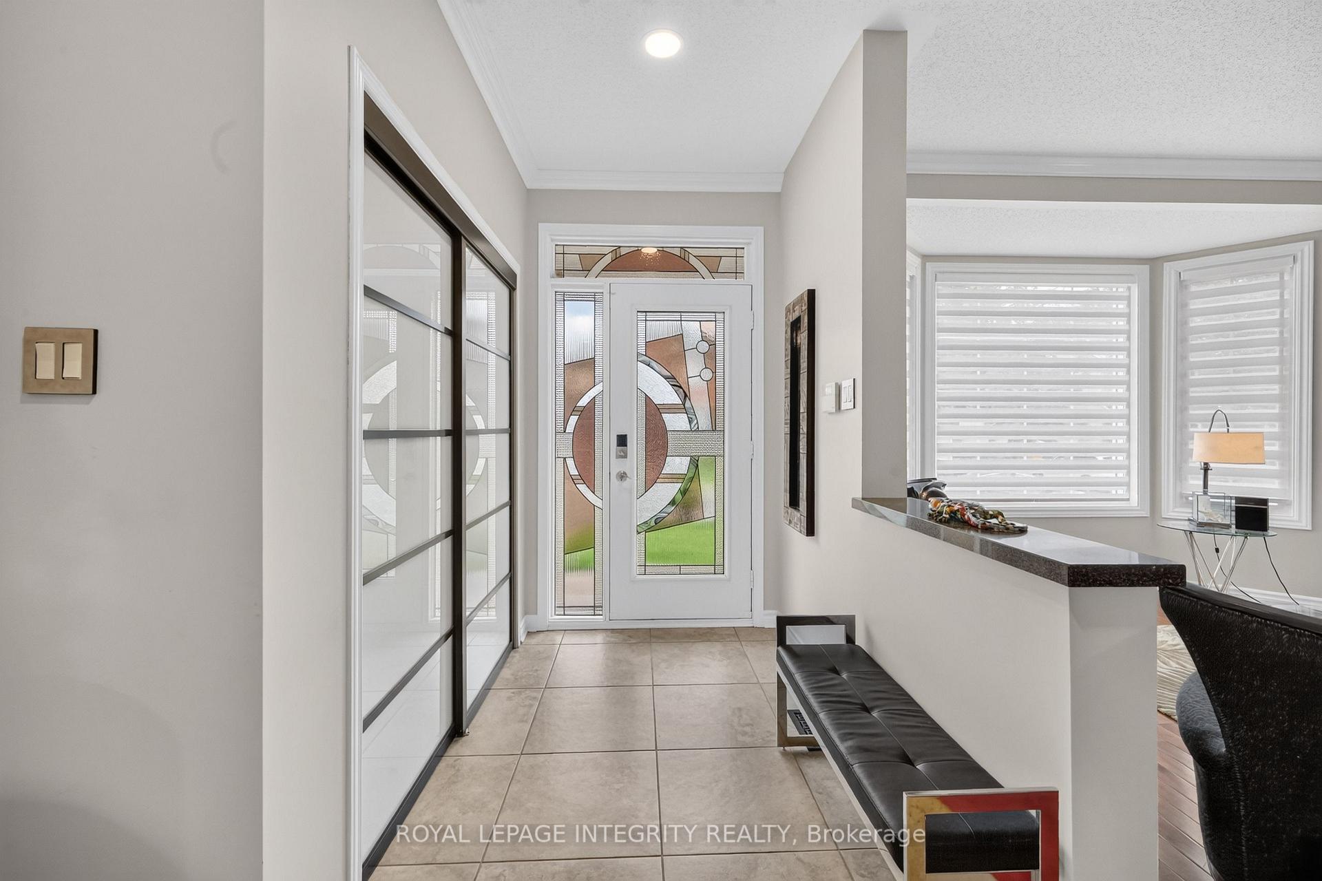 Photo 4 of 2117 Sandy Oaks Drive, Ottawa, Chapel Hill South - Orleans Village — HOMEH