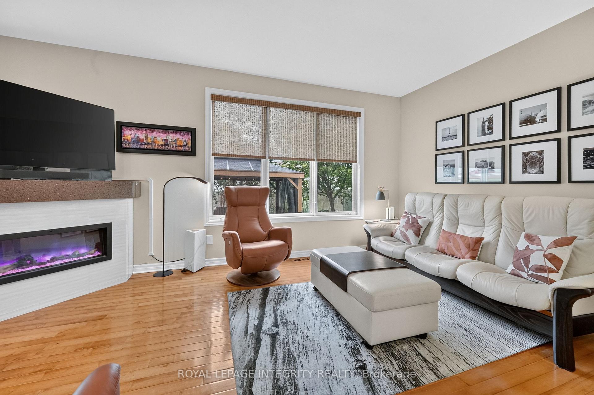 Photo 12 of 2117 Sandy Oaks Drive, Ottawa, Chapel Hill South - Orleans Village — HOMEH