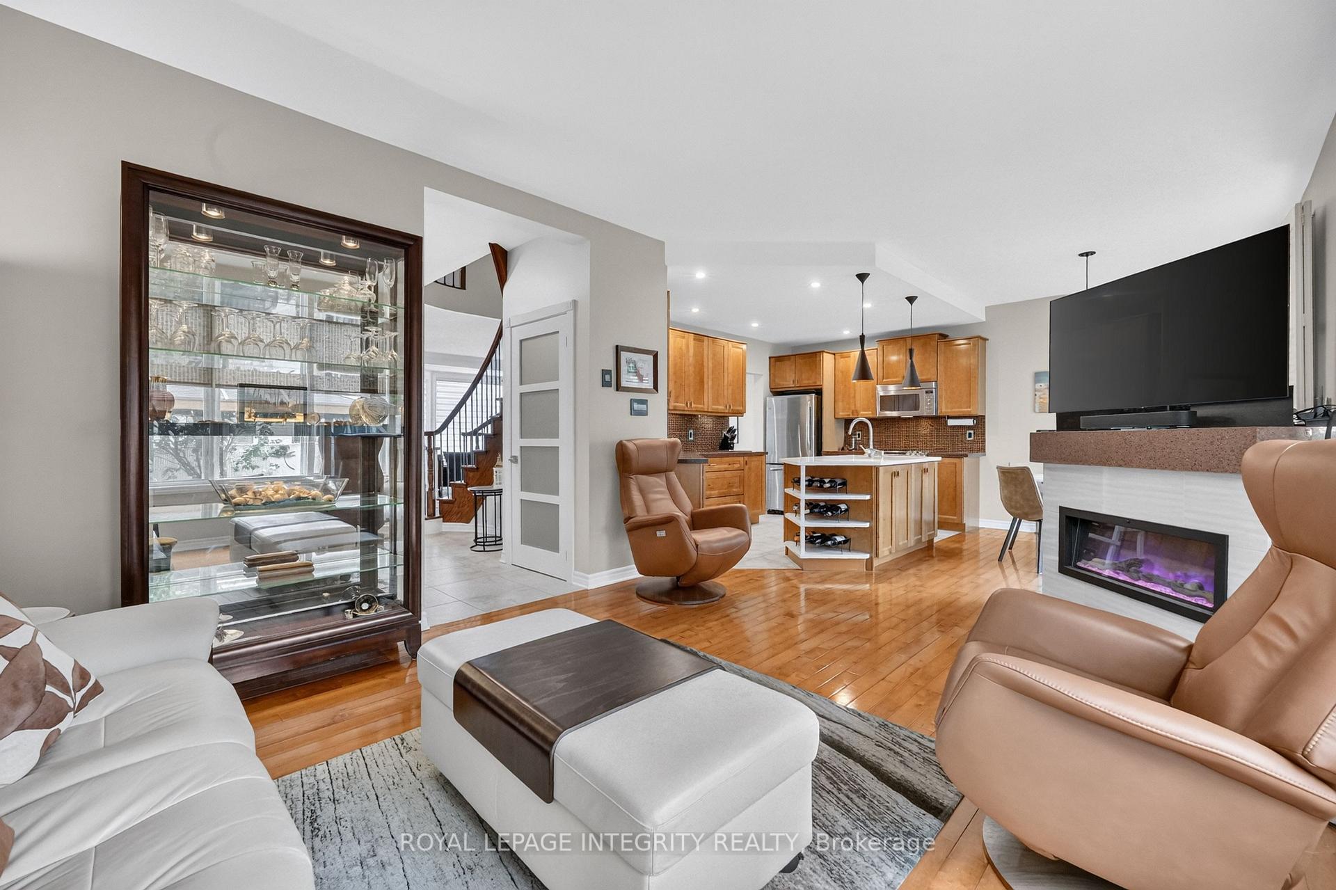 Photo 14 of 2117 Sandy Oaks Drive, Ottawa, Chapel Hill South - Orleans Village — HOMEH