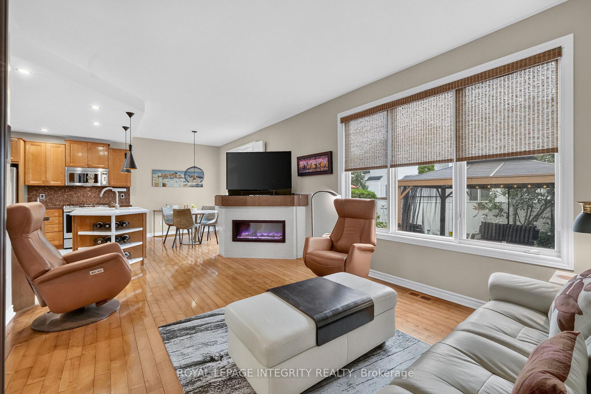 Photo 15 of 2117 Sandy Oaks Drive, Ottawa, Chapel Hill South - Orleans Village — HOMEH