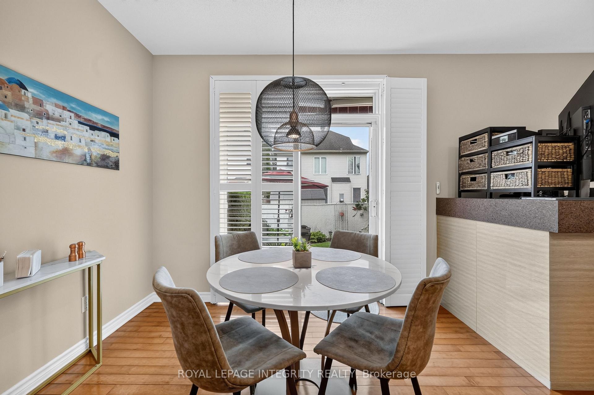 Photo 20 of 2117 Sandy Oaks Drive, Ottawa, Chapel Hill South - Orleans Village — HOMEH