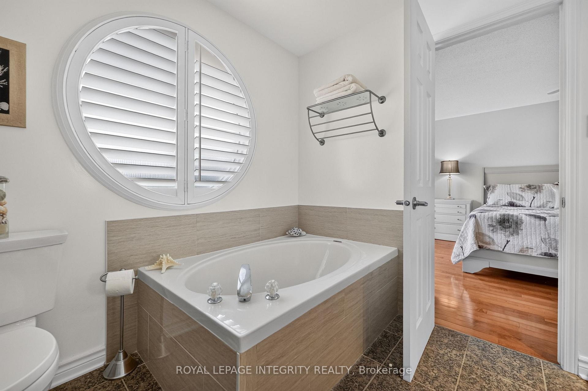 Photo 28 of 2117 Sandy Oaks Drive, Ottawa, Chapel Hill South - Orleans Village — HOMEH
