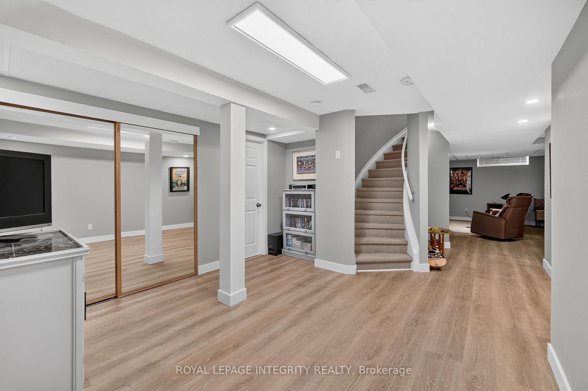 Photo 37 of 2117 Sandy Oaks Drive, Ottawa, Chapel Hill South - Orleans Village — HOMEH
