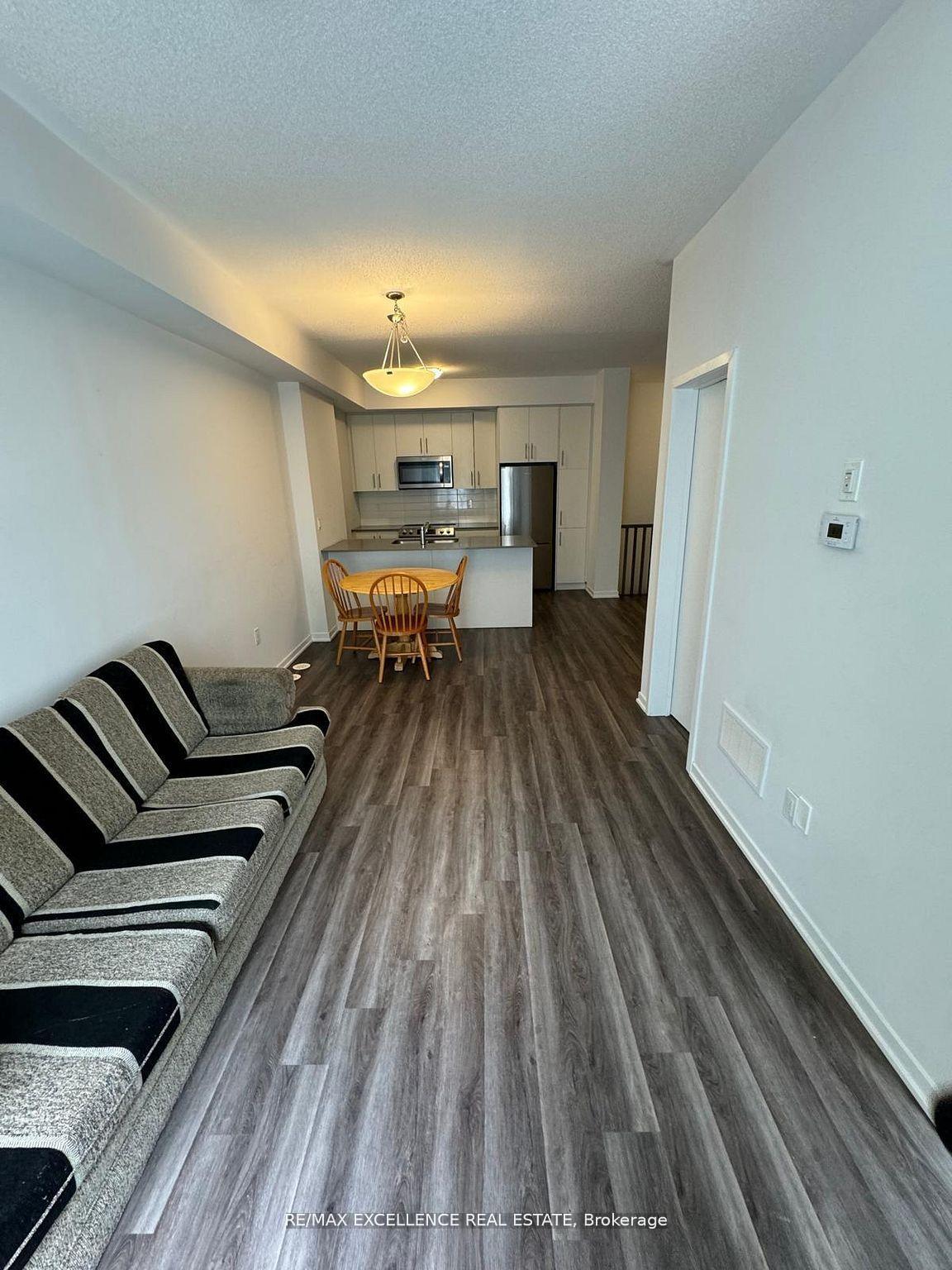 Photo 5 of Unit #103, 30 William Jackson Way, Etobicoke, New Toronto — HOMEH