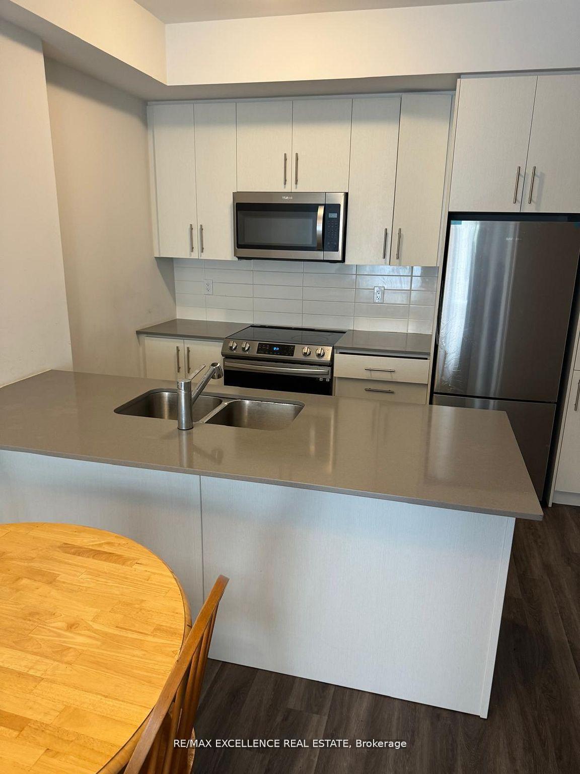 Photo 6 of Unit #103, 30 William Jackson Way, Etobicoke, New Toronto — HOMEH