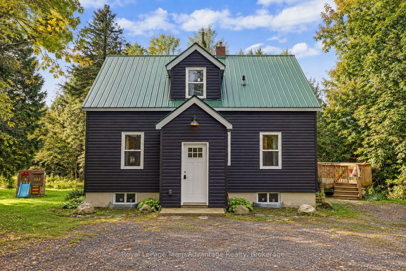 Photo 2 of 120 Hammel Avenue, McDougall — HOMEH