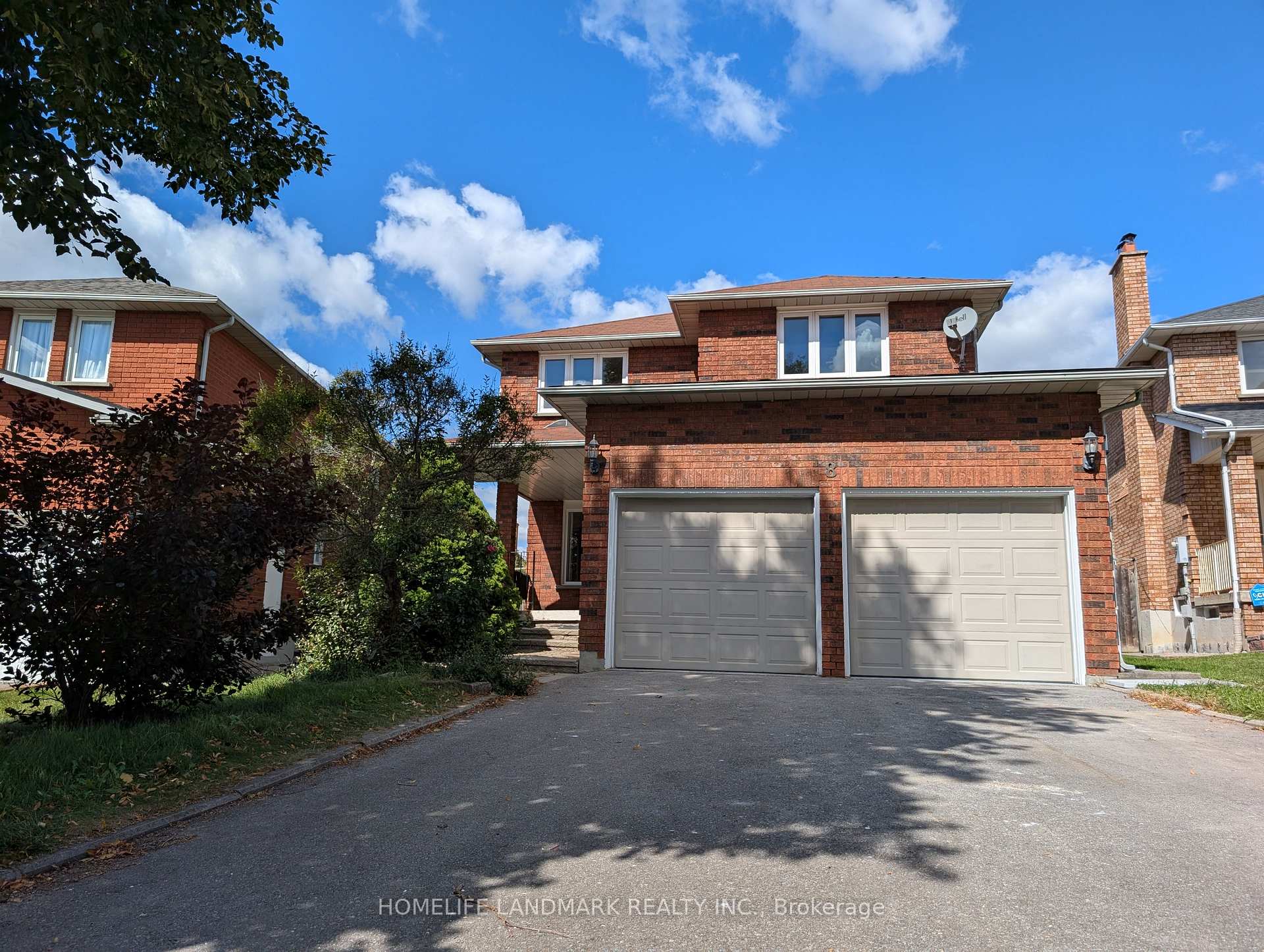 Photo 1 of 8 Muster Court, Markham, Buttonville — HOMEH