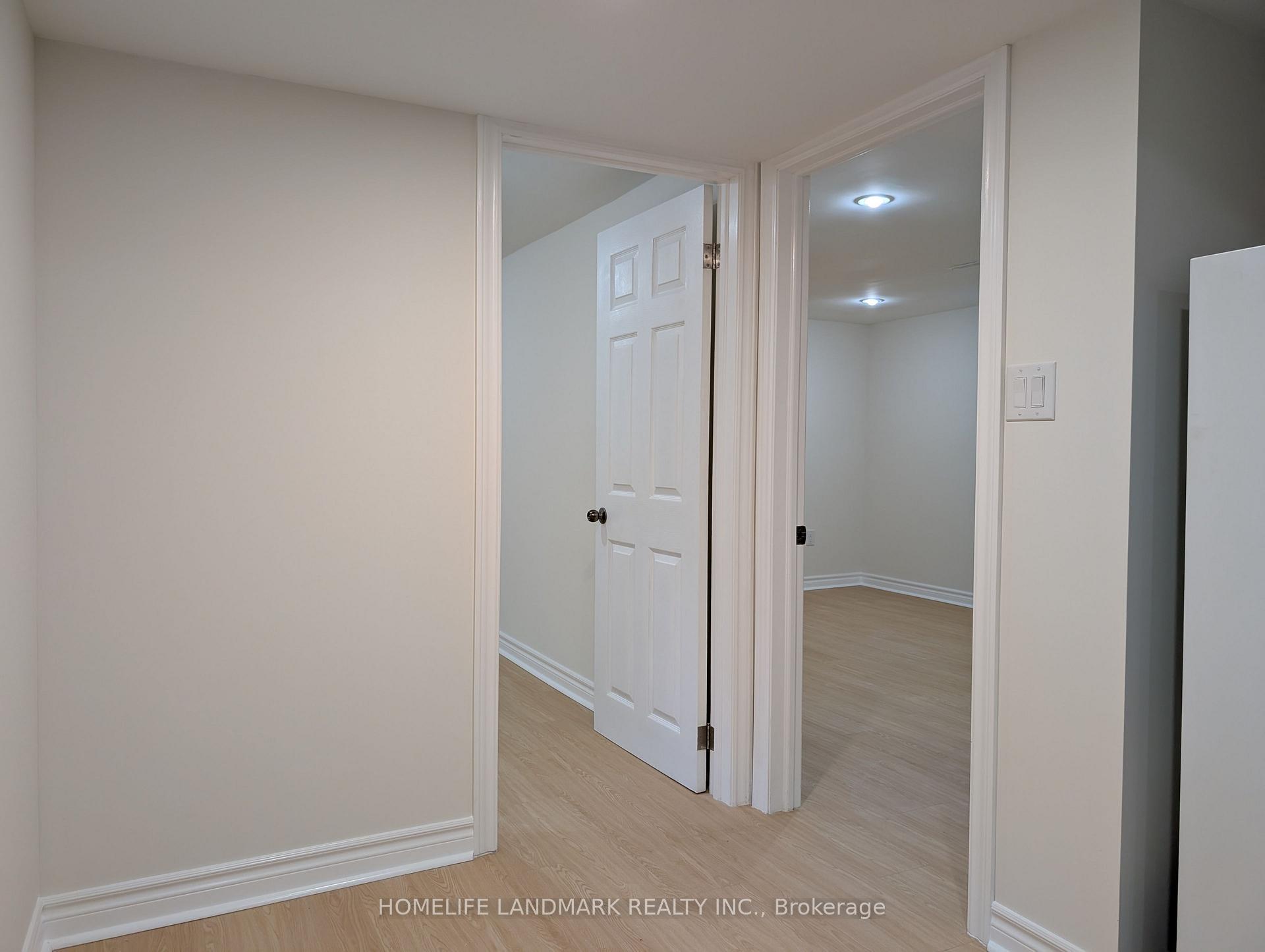 Photo 12 of 8 Muster Court, Markham, Buttonville — HOMEH