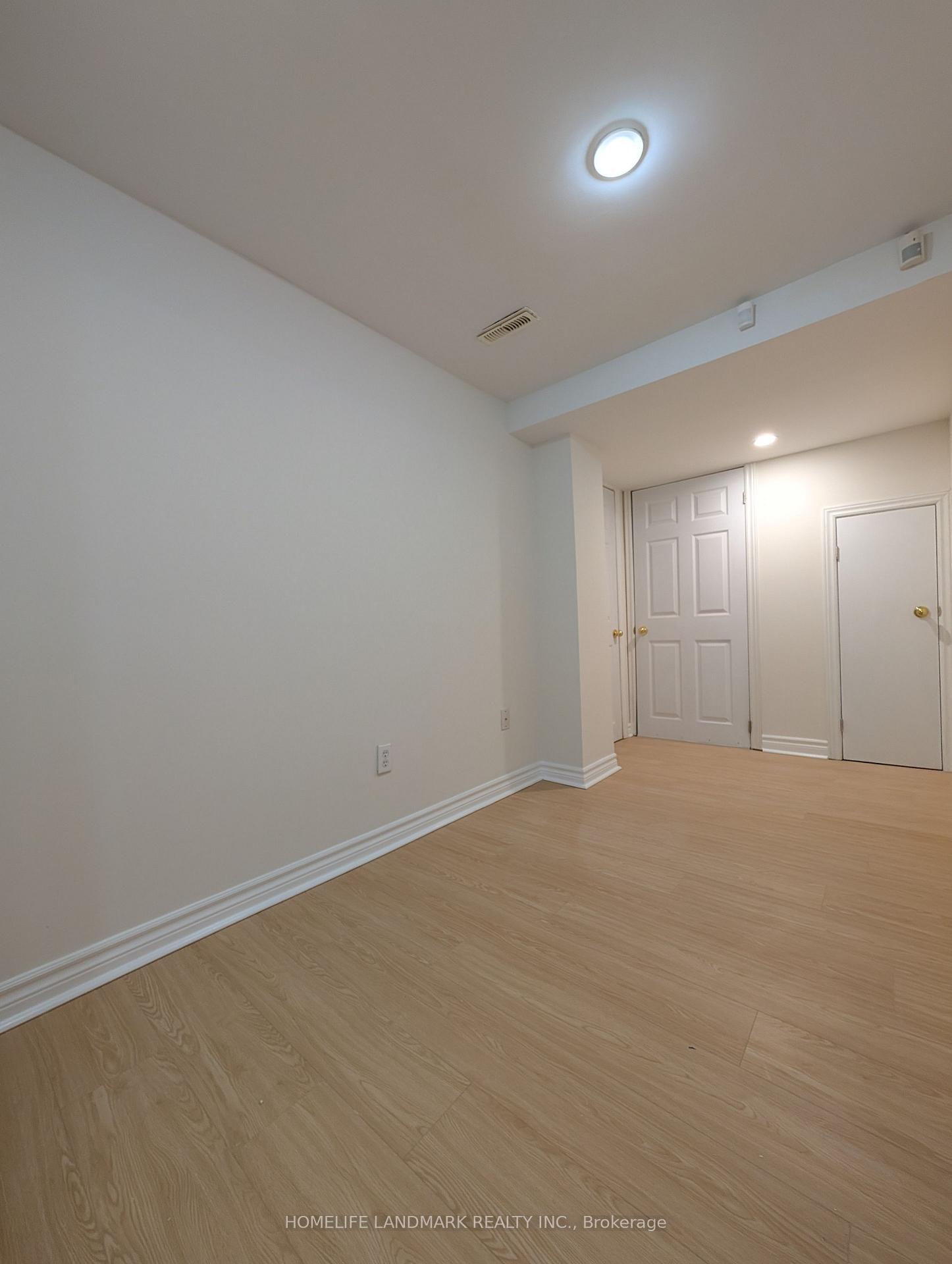 Photo 17 of 8 Muster Court, Markham, Buttonville — HOMEH
