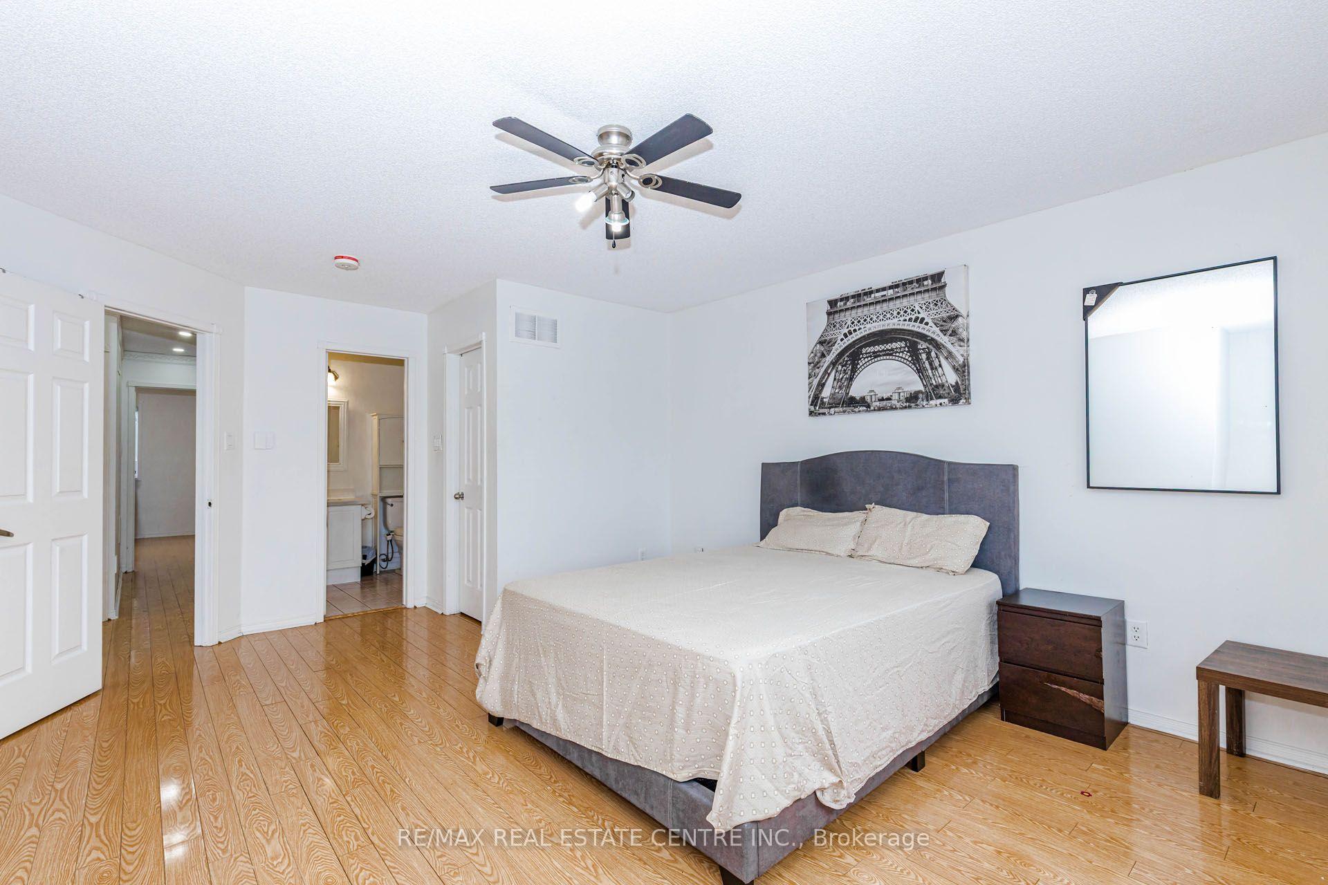 Photo 12 of 34 Weather Vane Lane, Brampton, Fletcher's Creek Village — HOMEH