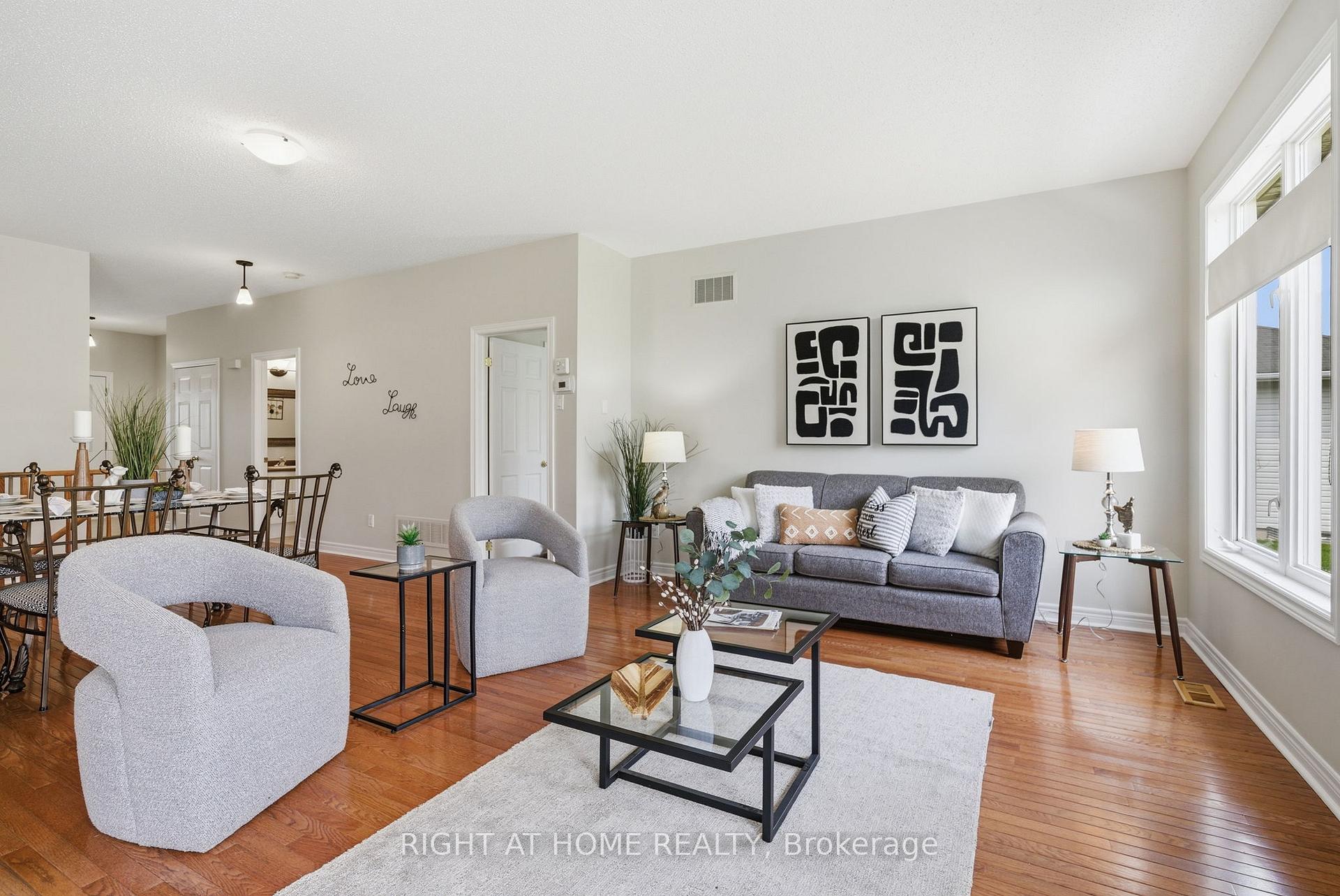 Photo 7 of 5 Park Place Lane, Clarington, Newcastle — HOMEH