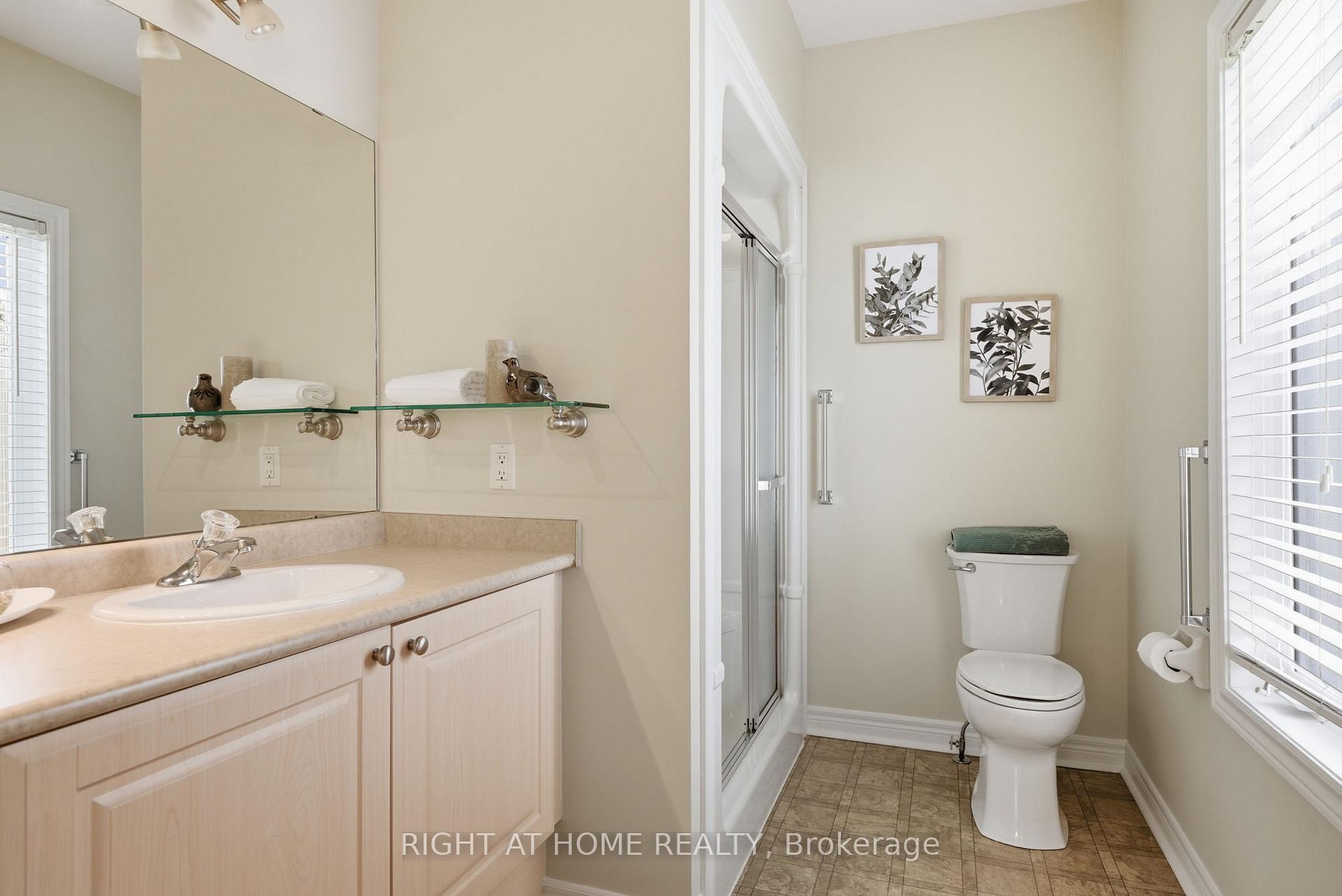 Photo 19 of 5 Park Place Lane, Clarington, Newcastle — HOMEH