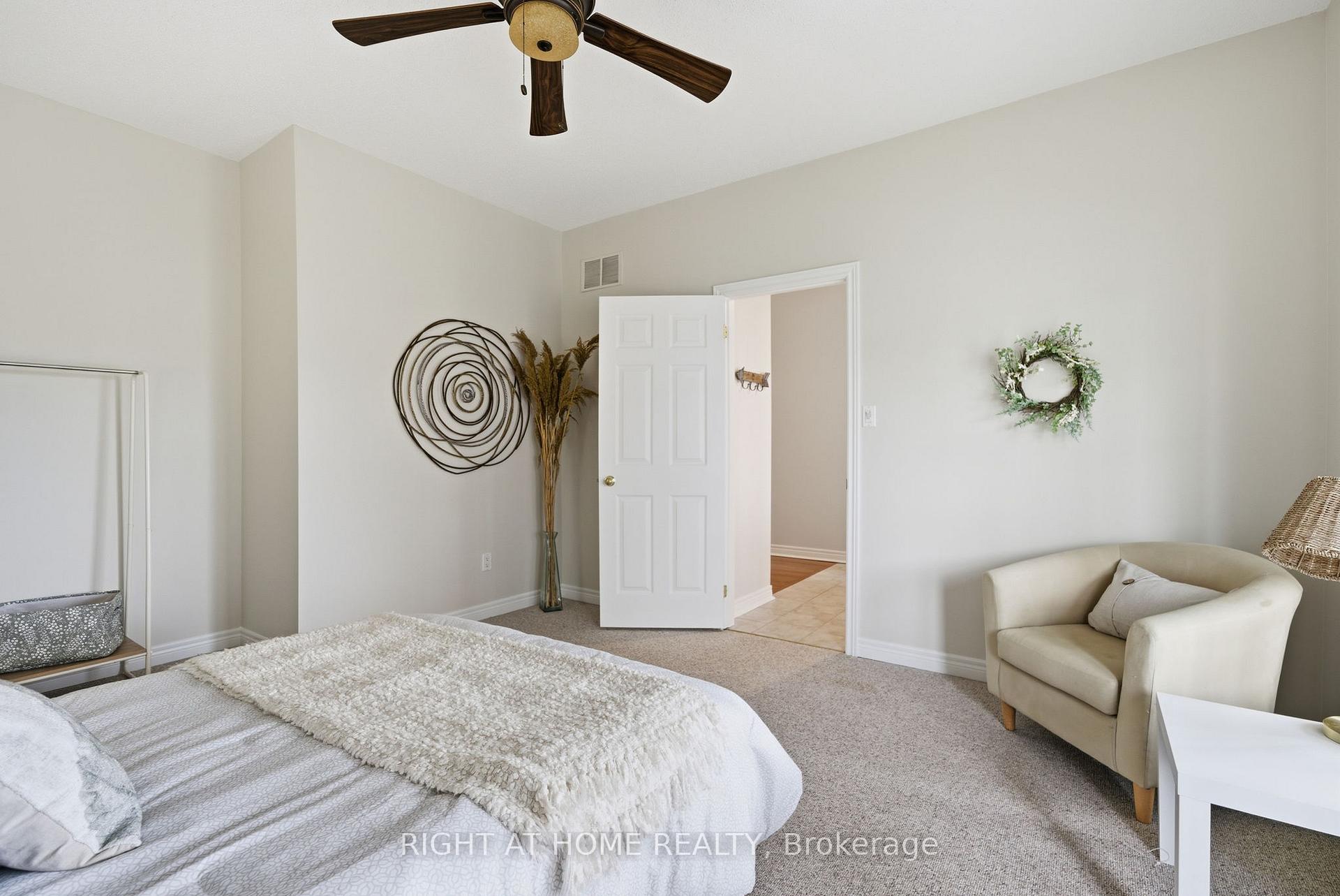 Photo 22 of 5 Park Place Lane, Clarington, Newcastle — HOMEH