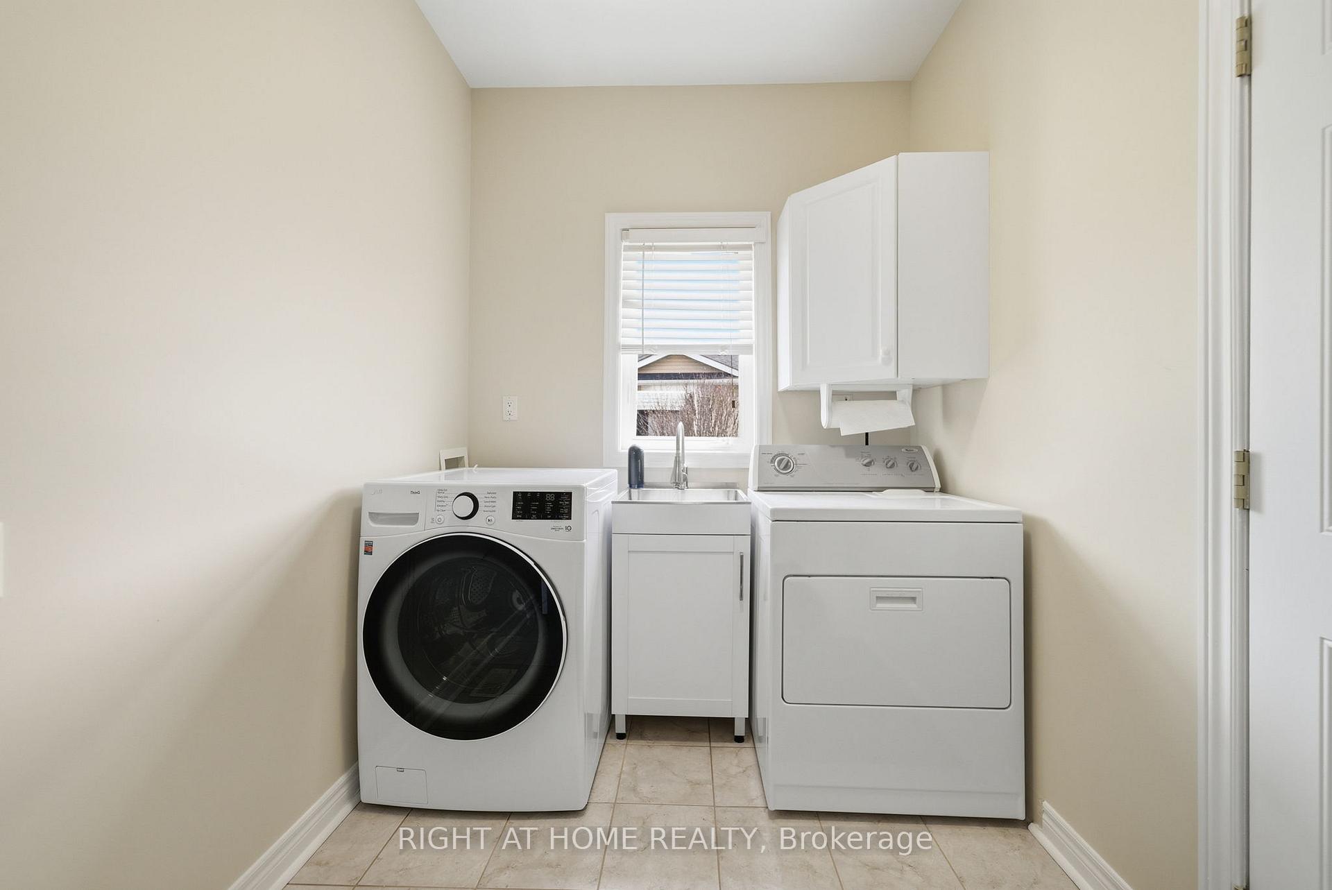 Photo 24 of 5 Park Place Lane, Clarington, Newcastle — HOMEH