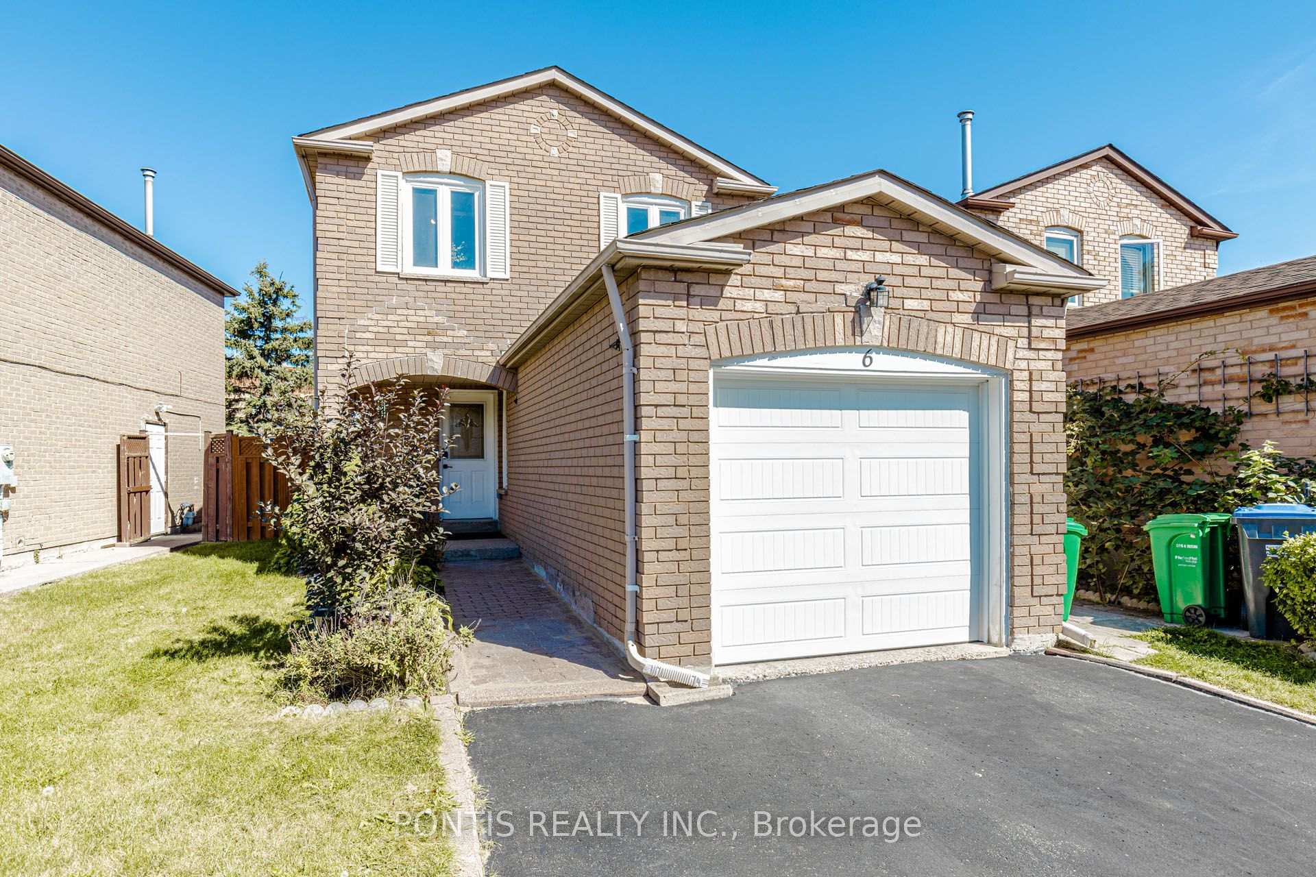 Photo 2 of 6 Calmist Crescent, Brampton, Fletcher's West — HOMEH