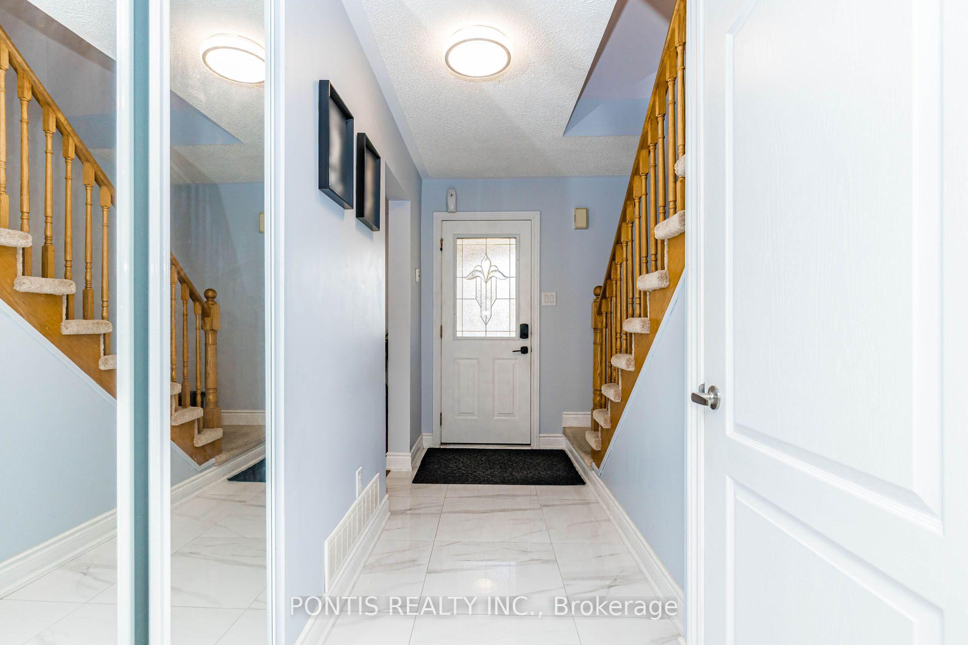 Photo 6 of 6 Calmist Crescent, Brampton, Fletcher's West — HOMEH