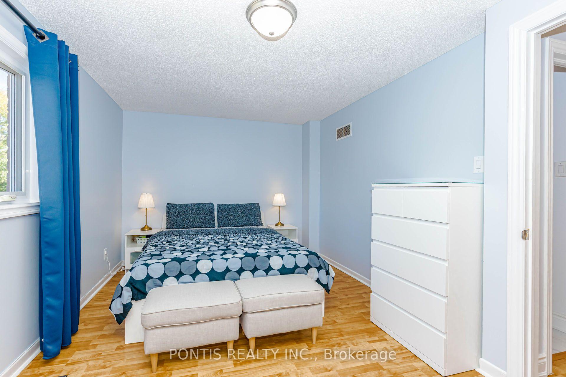 Photo 22 of 6 Calmist Crescent, Brampton, Fletcher's West — HOMEH