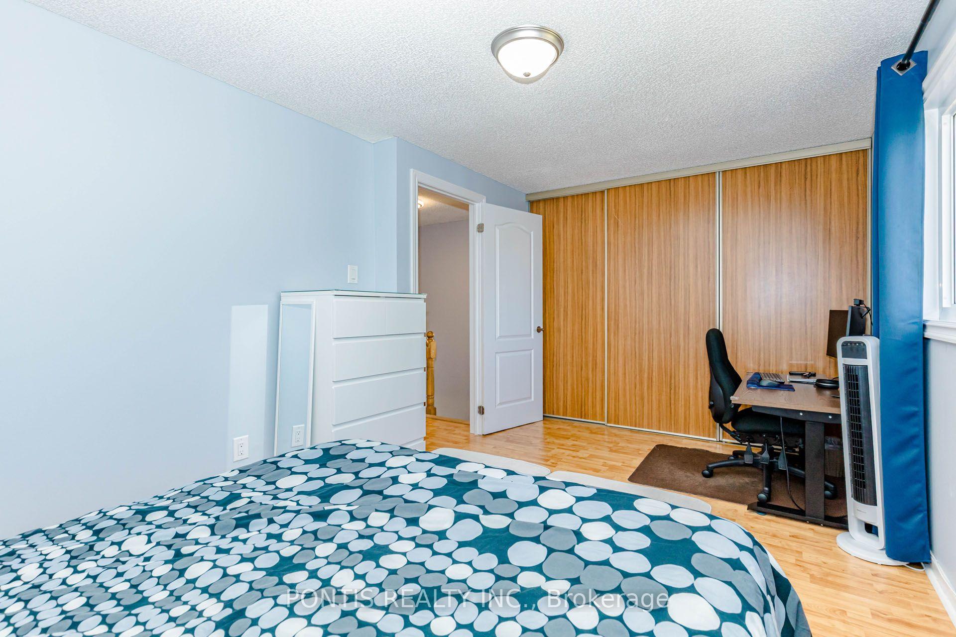 Photo 23 of 6 Calmist Crescent, Brampton, Fletcher's West — HOMEH