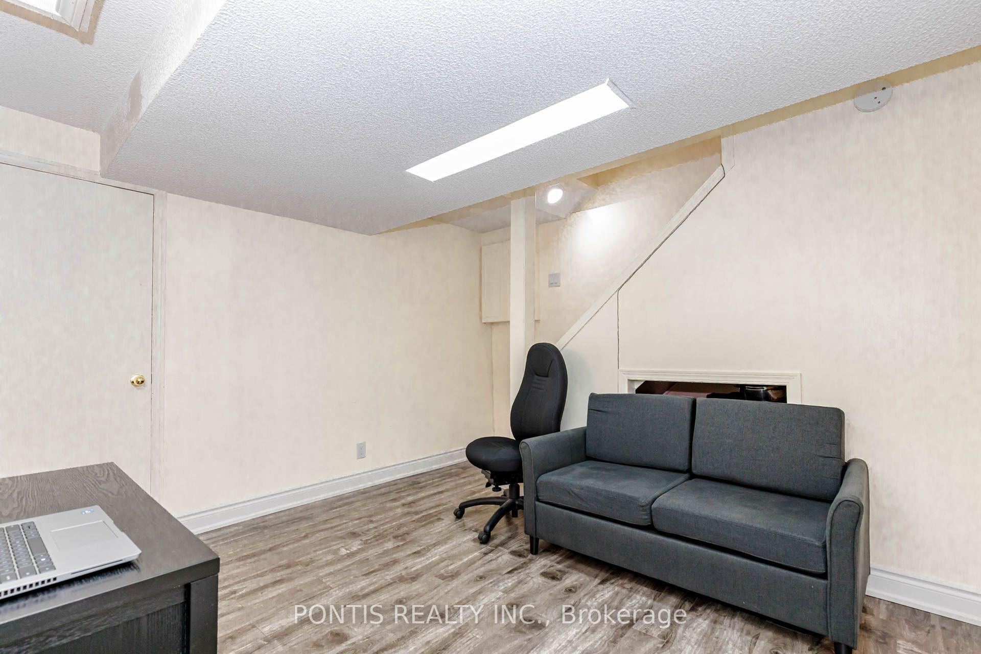 Photo 37 of 6 Calmist Crescent, Brampton, Fletcher's West — HOMEH