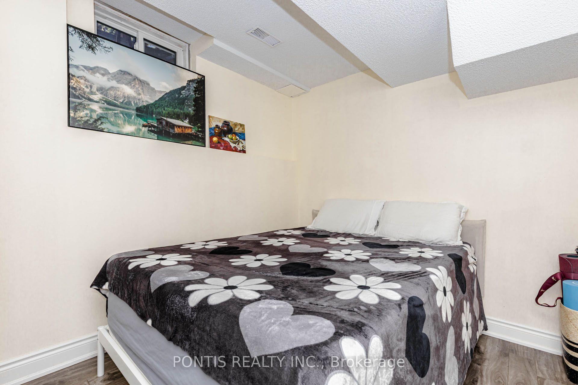 Photo 40 of 6 Calmist Crescent, Brampton, Fletcher's West — HOMEH