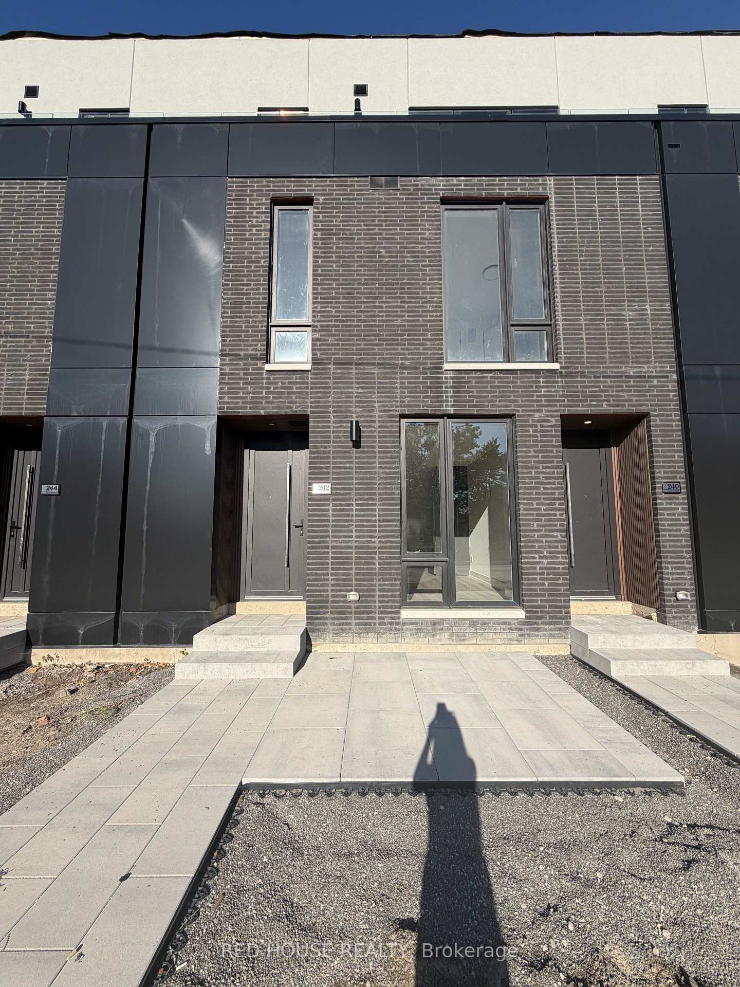 Photo 1 of 242 Ellis Avenue, St. Catharines, Oakdale — HOMEH