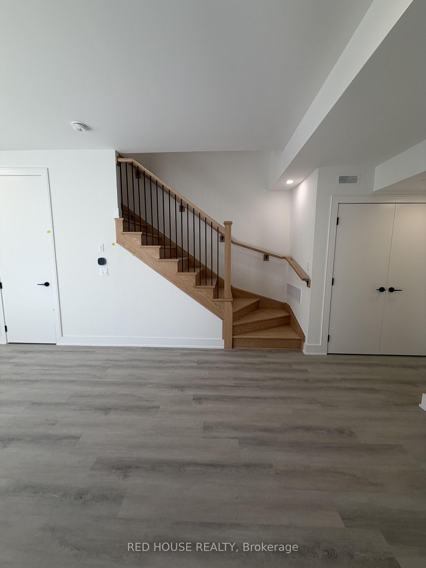 Photo 5 of 242 Ellis Avenue, St. Catharines, Oakdale — HOMEH
