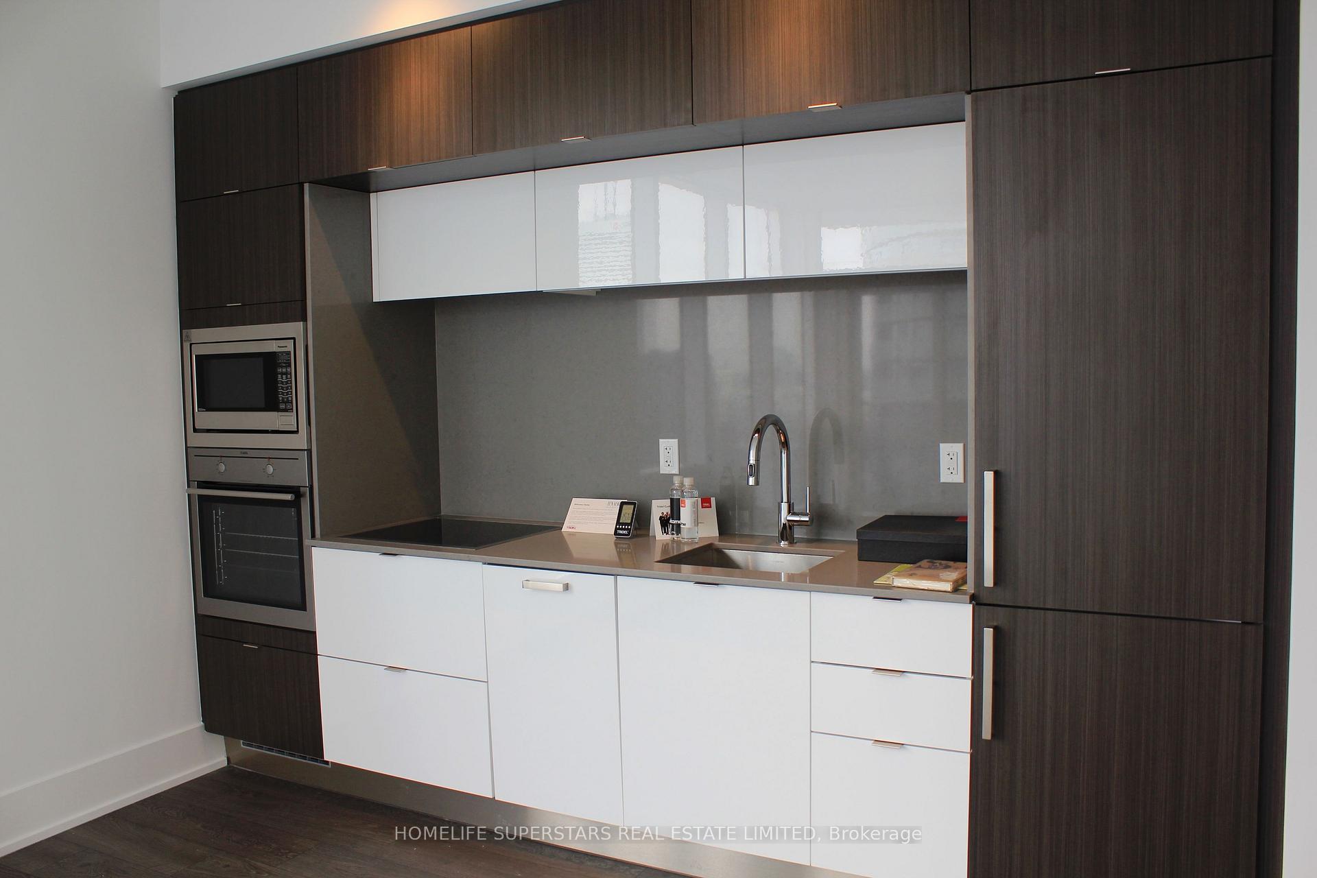 Photo 8 of Unit 6103, 10 York Street, Toronto, Waterfront Communities — HOMEH