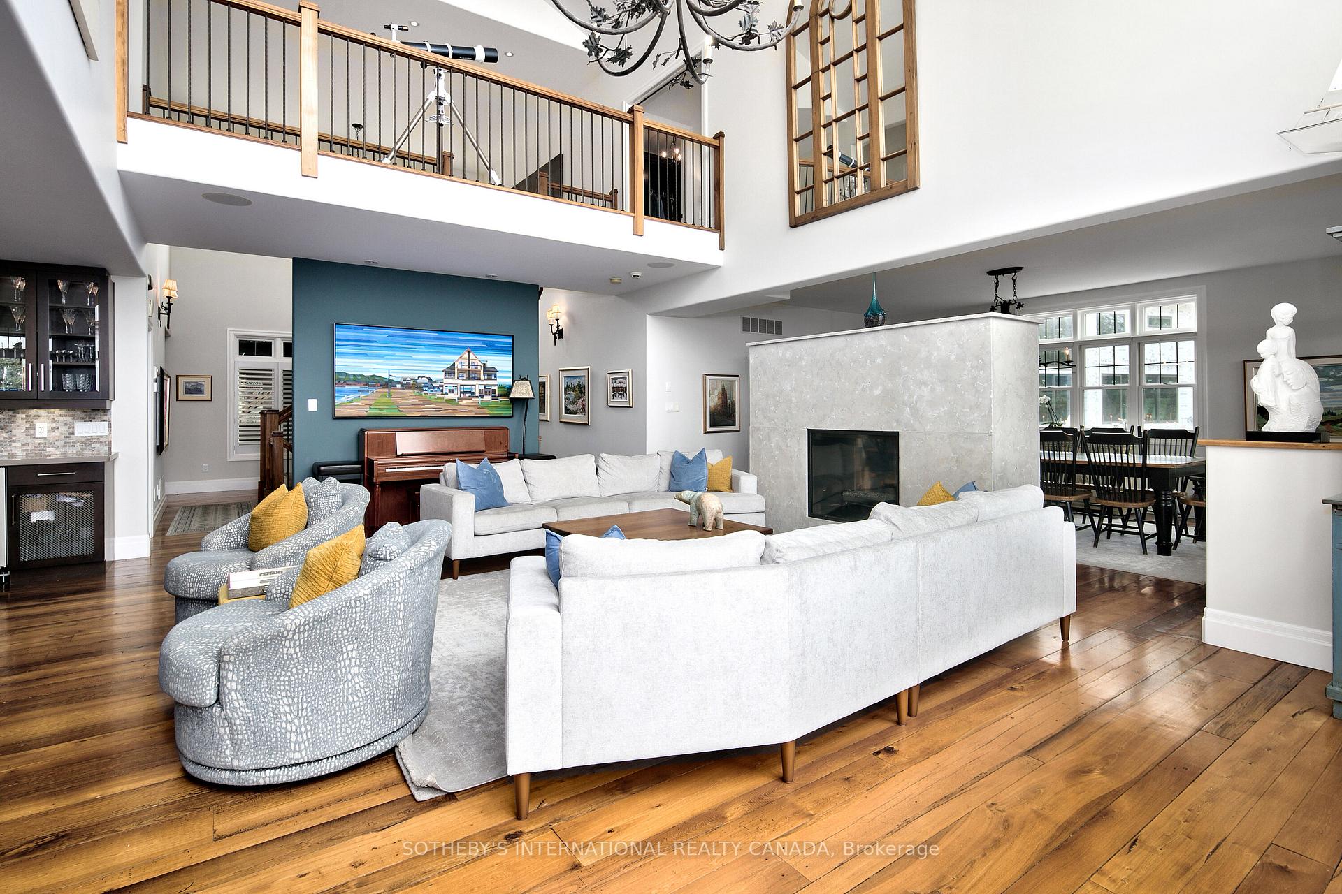 Photo 7 of 156 Bartlett Boulevard, Collingwood — HOMEH