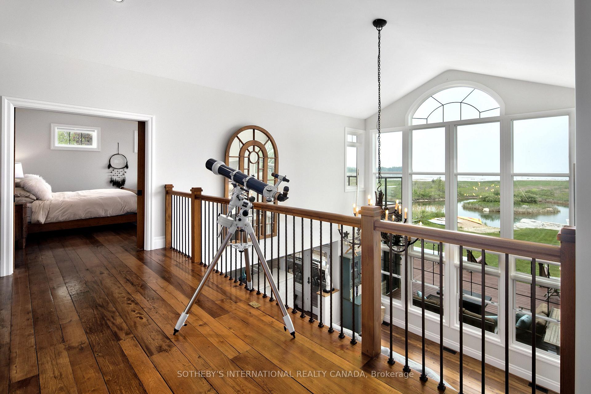 Photo 16 of 156 Bartlett Boulevard, Collingwood — HOMEH