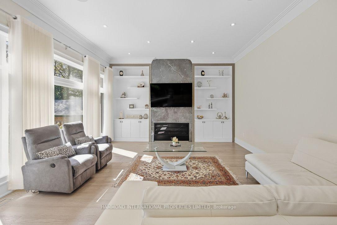 Photo 9 of 176 Rumble Avenue, Richmond Hill, Mill Pond — HOMEH