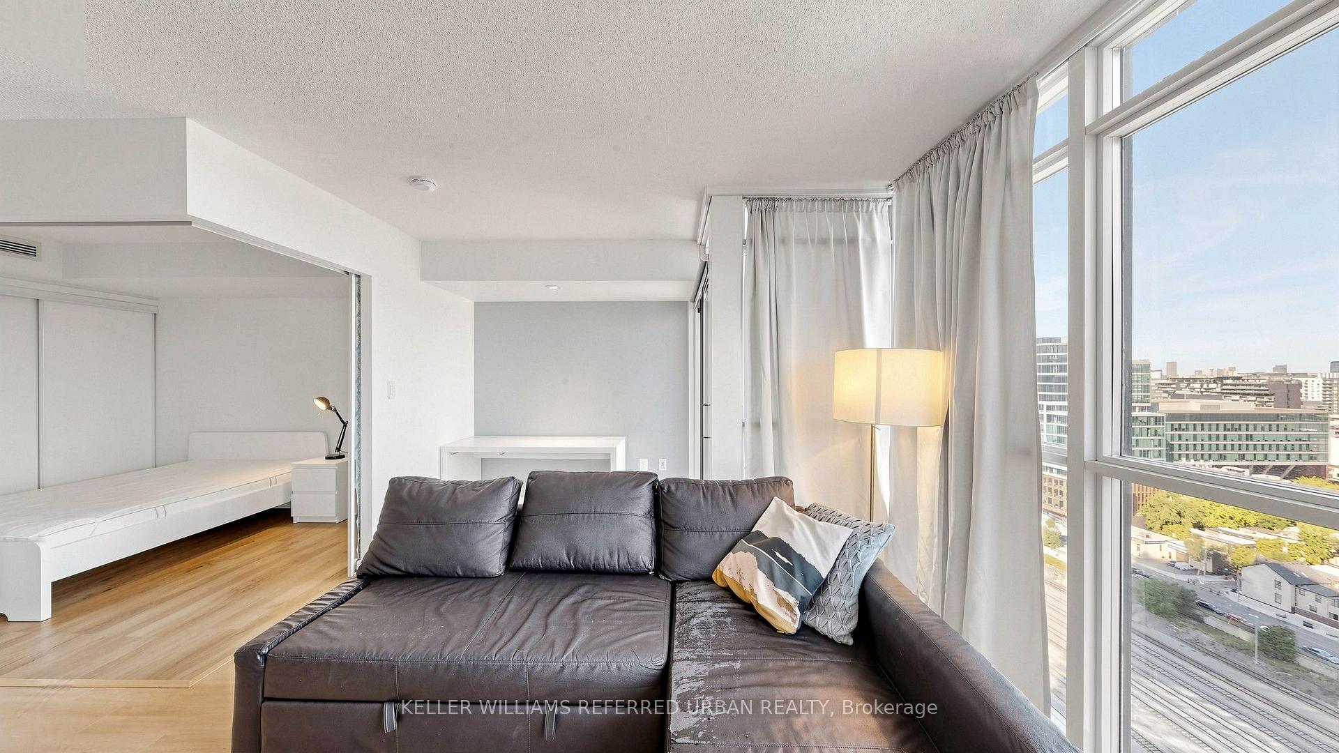 Photo 9 of Unit 2306, 25 Capreol Court, Toronto, Waterfront Communities — HOMEH