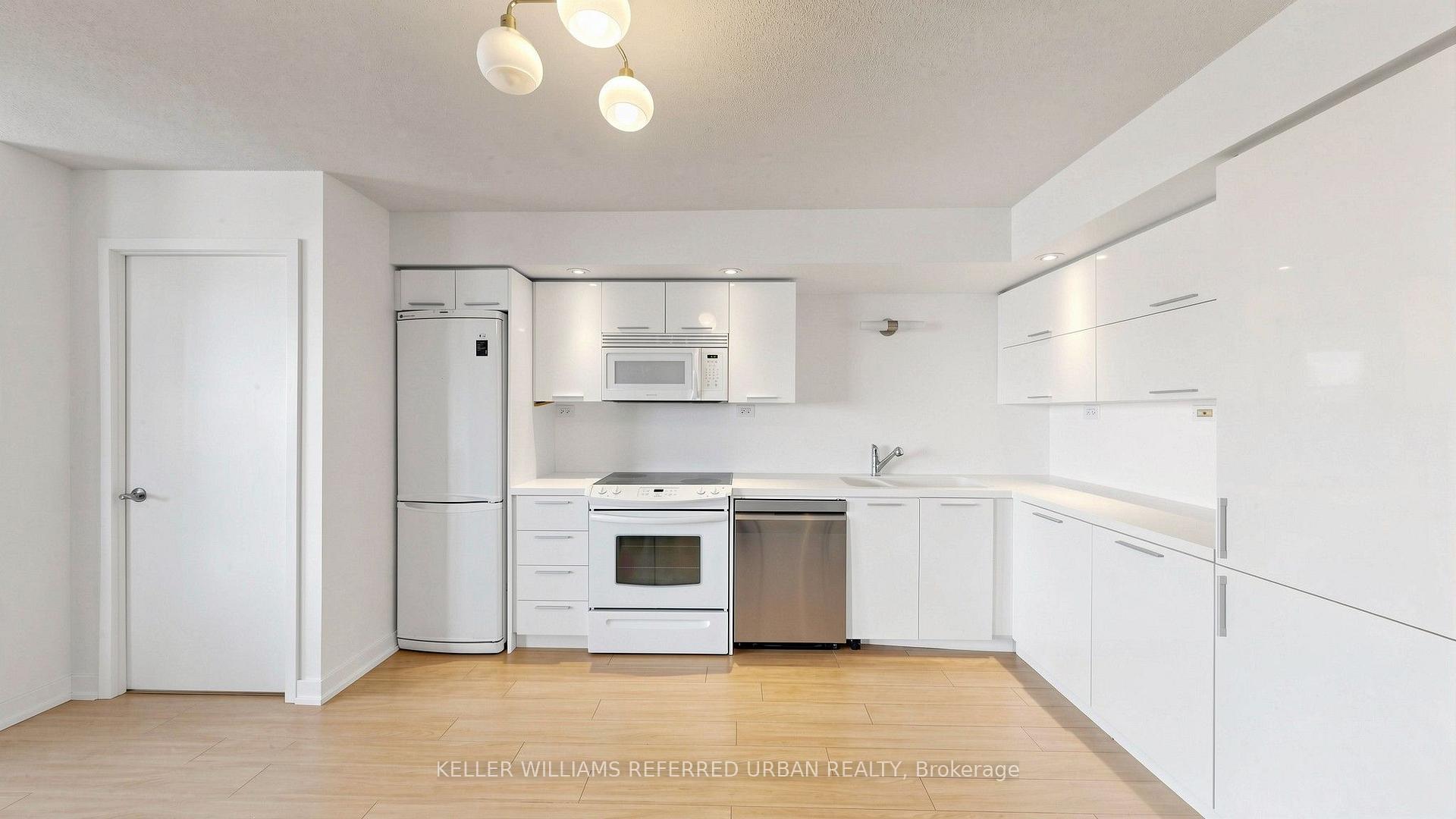 Photo 14 of Unit 2306, 25 Capreol Court, Toronto, Waterfront Communities — HOMEH