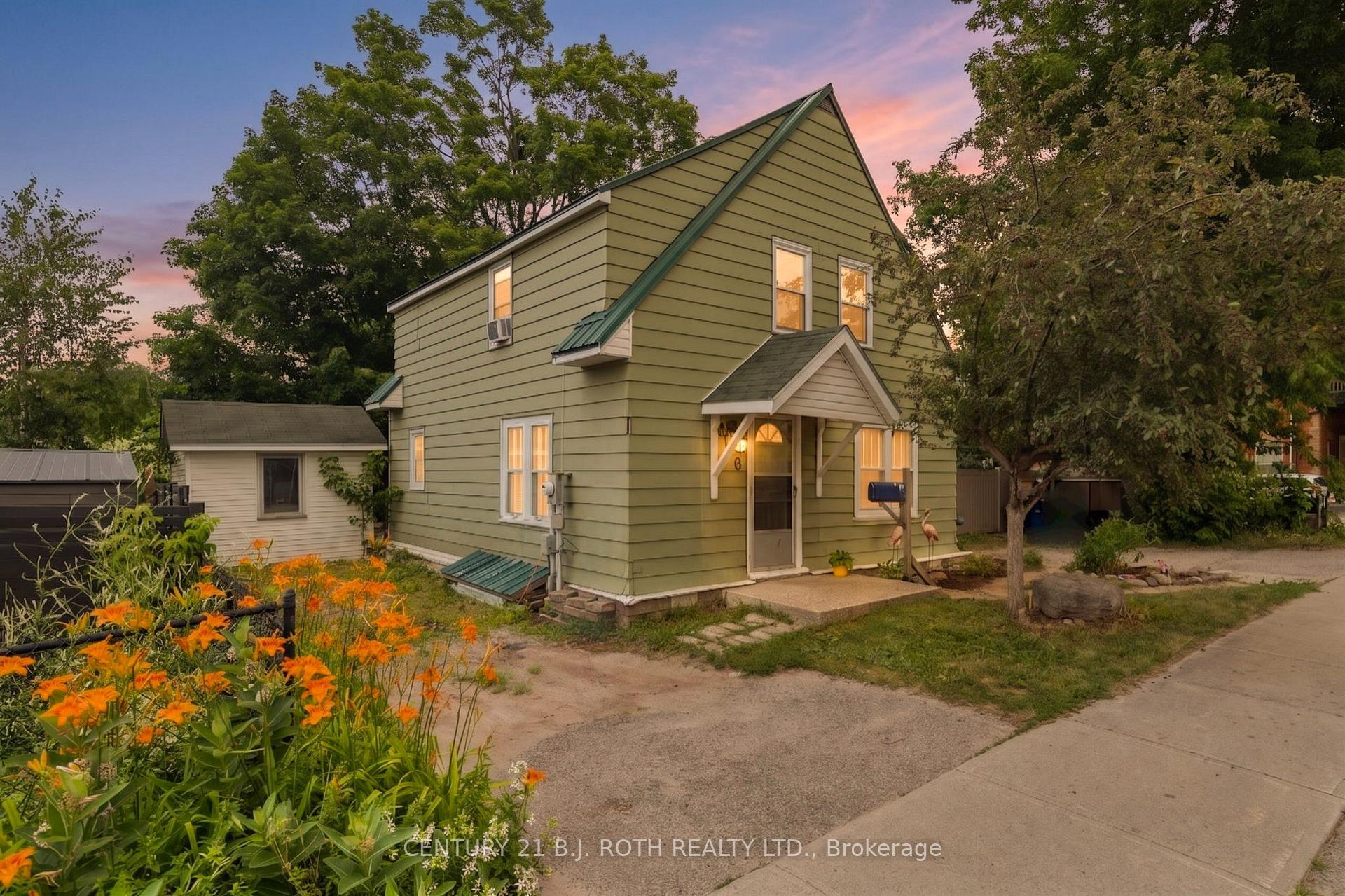 Photo of 356 West Street N