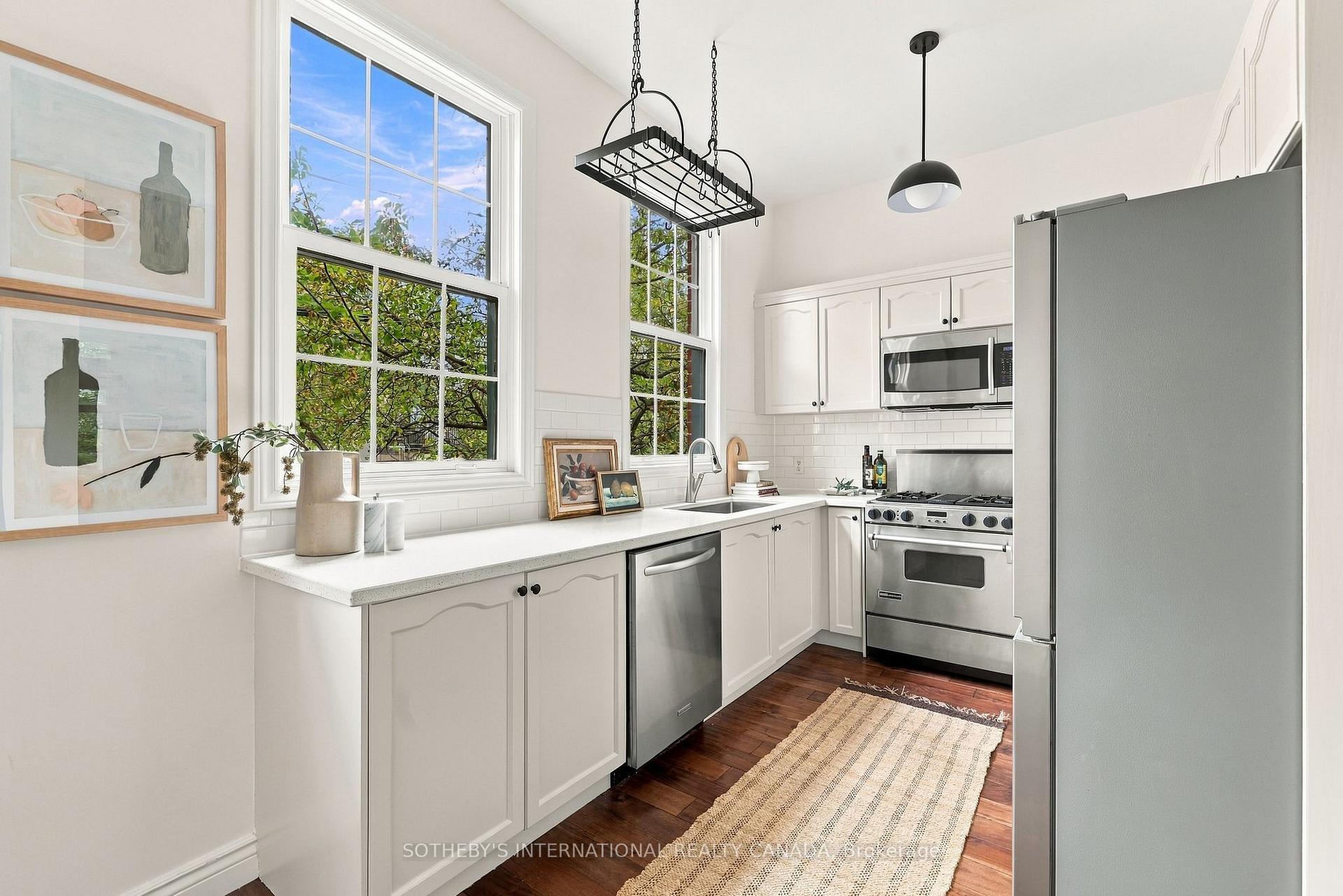 Photo 12 of 60 Poulett Street, Toronto, Moss Park — HOMEH