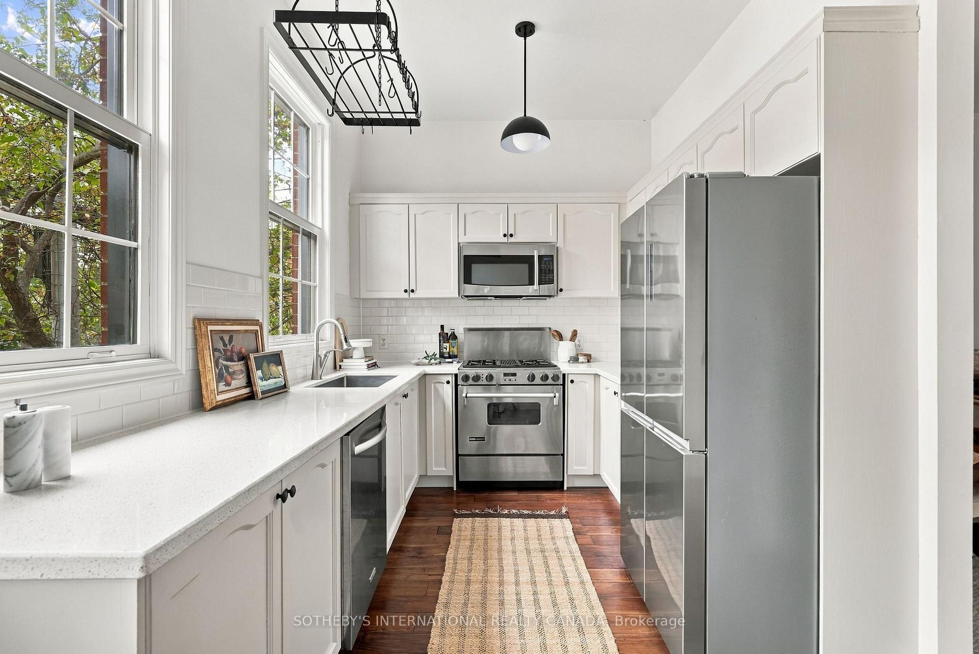 Photo 13 of 60 Poulett Street, Toronto, Moss Park — HOMEH