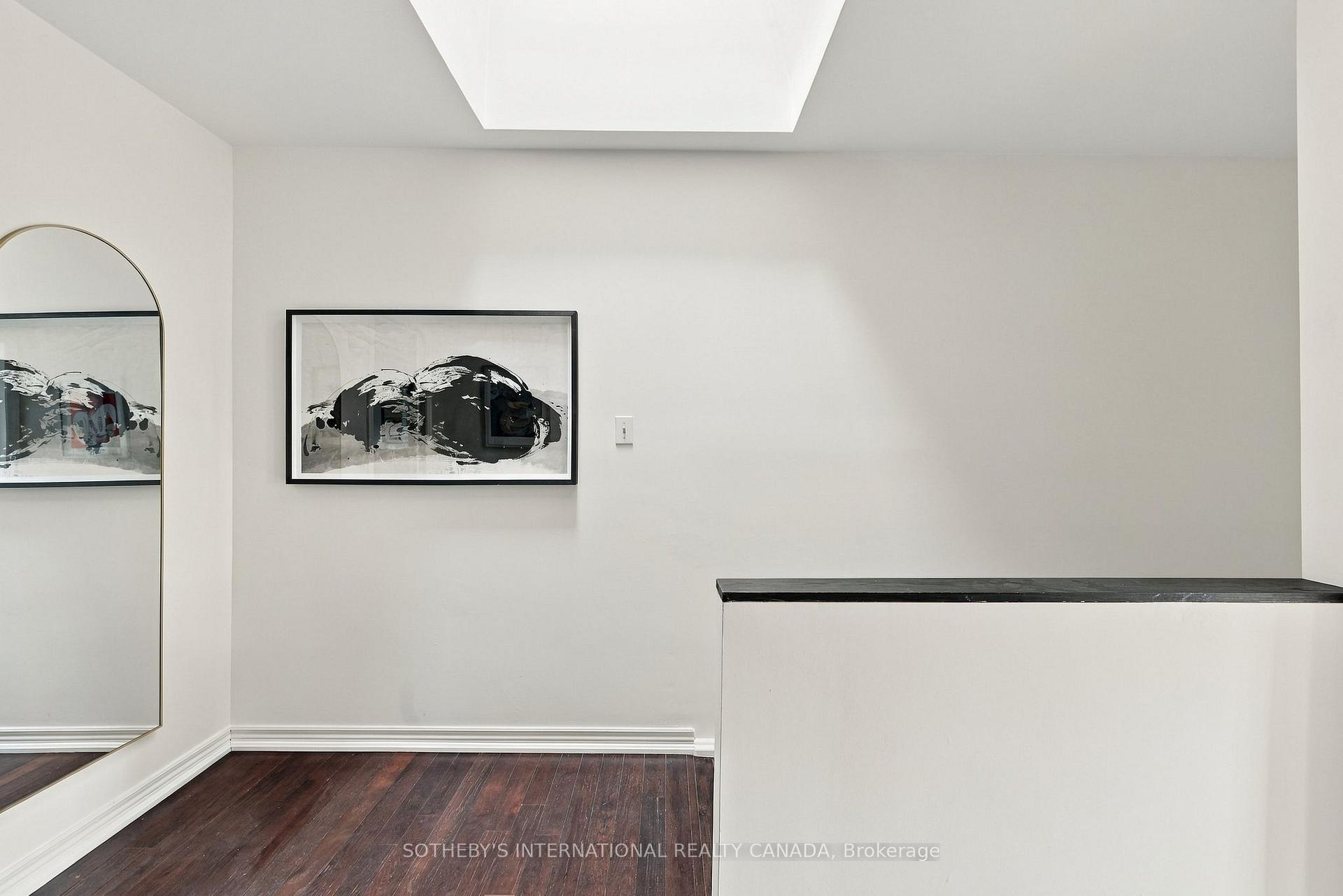 Photo 14 of 60 Poulett Street, Toronto, Moss Park — HOMEH