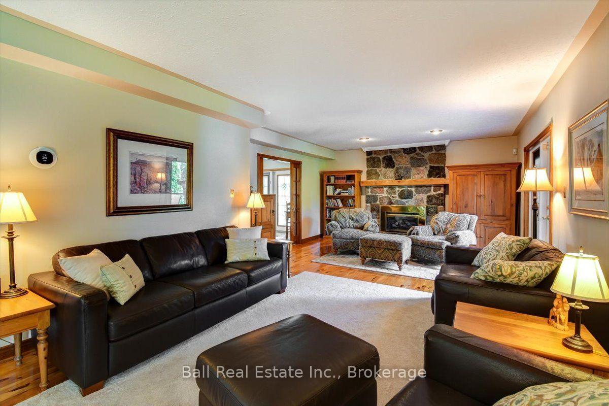 Photo 39 of 19 Castle Harbour Drive E, Scugog, Port Perry — HOMEH