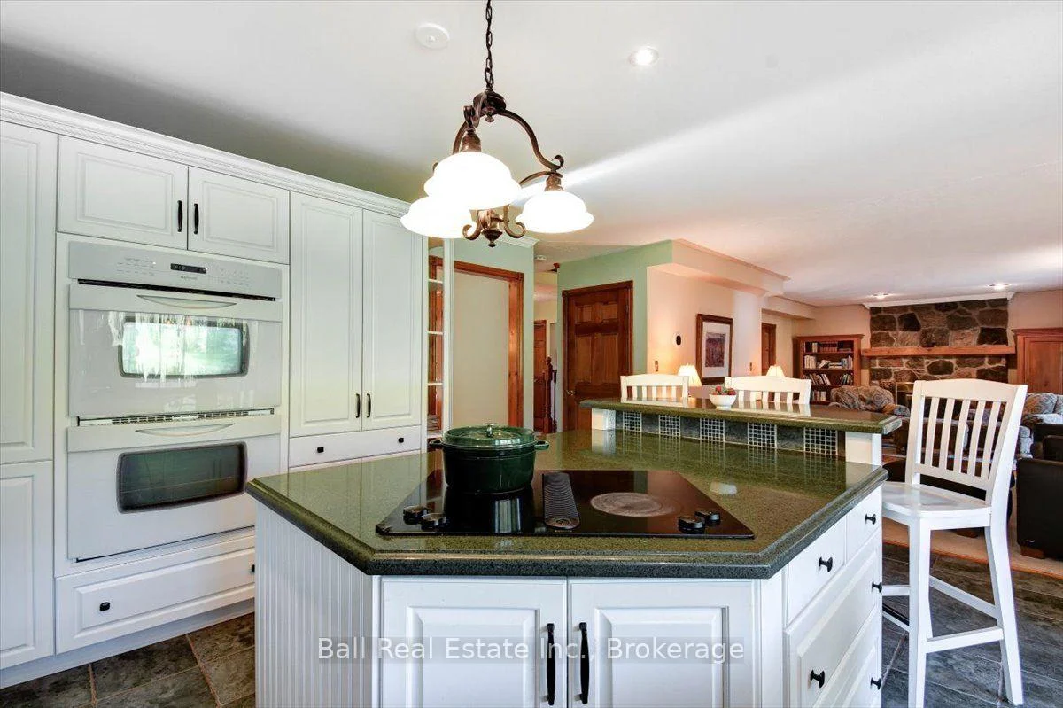 Photo 22 of 19 Castle Harbour Drive E, Scugog, Port Perry — HOMEH