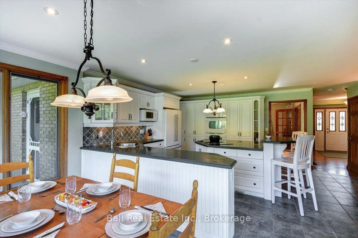 Photo 26 of 19 Castle Harbour Drive E, Scugog, Port Perry — HOMEH