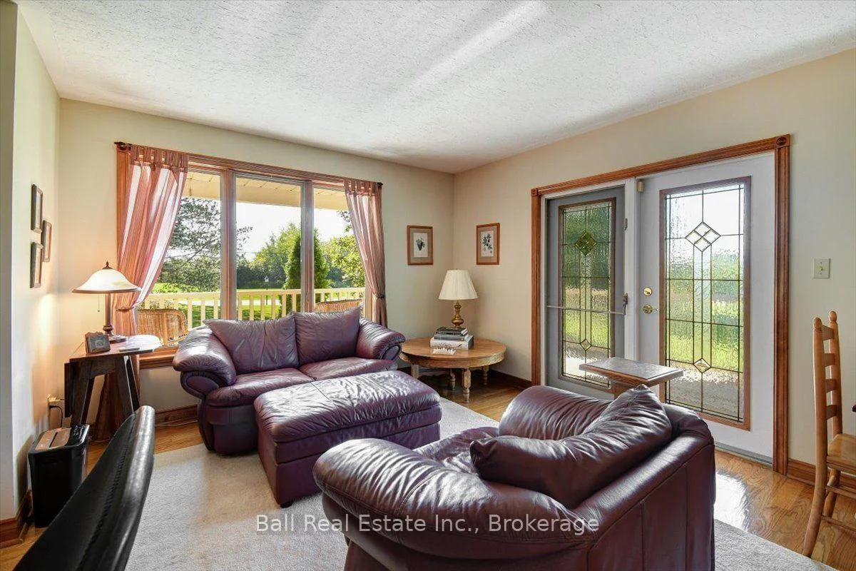Photo 34 of 19 Castle Harbour Drive E, Scugog, Port Perry — HOMEH