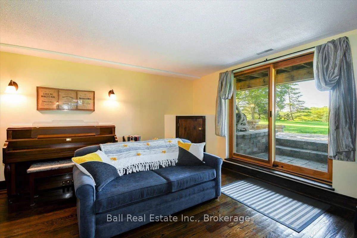 Photo 74 of 19 Castle Harbour Drive E, Scugog, Port Perry — HOMEH