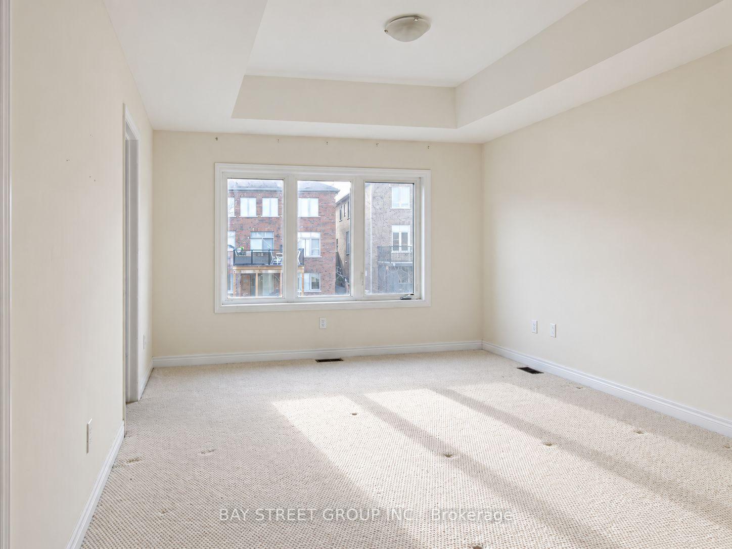 Photo 18 of 22 John Smith Street, East Gwillimbury, Holland Landing — HOMEH