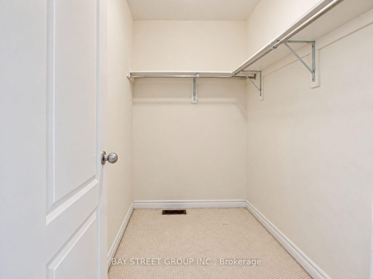 Photo 21 of 22 John Smith Street, East Gwillimbury, Holland Landing — HOMEH