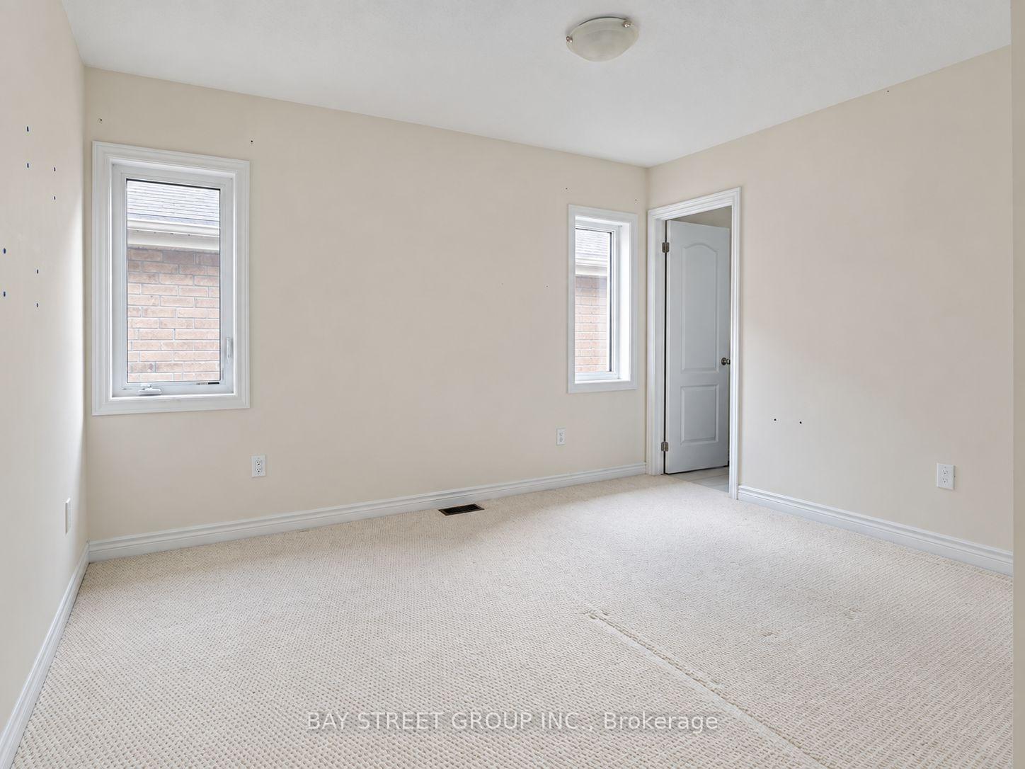 Photo 29 of 22 John Smith Street, East Gwillimbury, Holland Landing — HOMEH